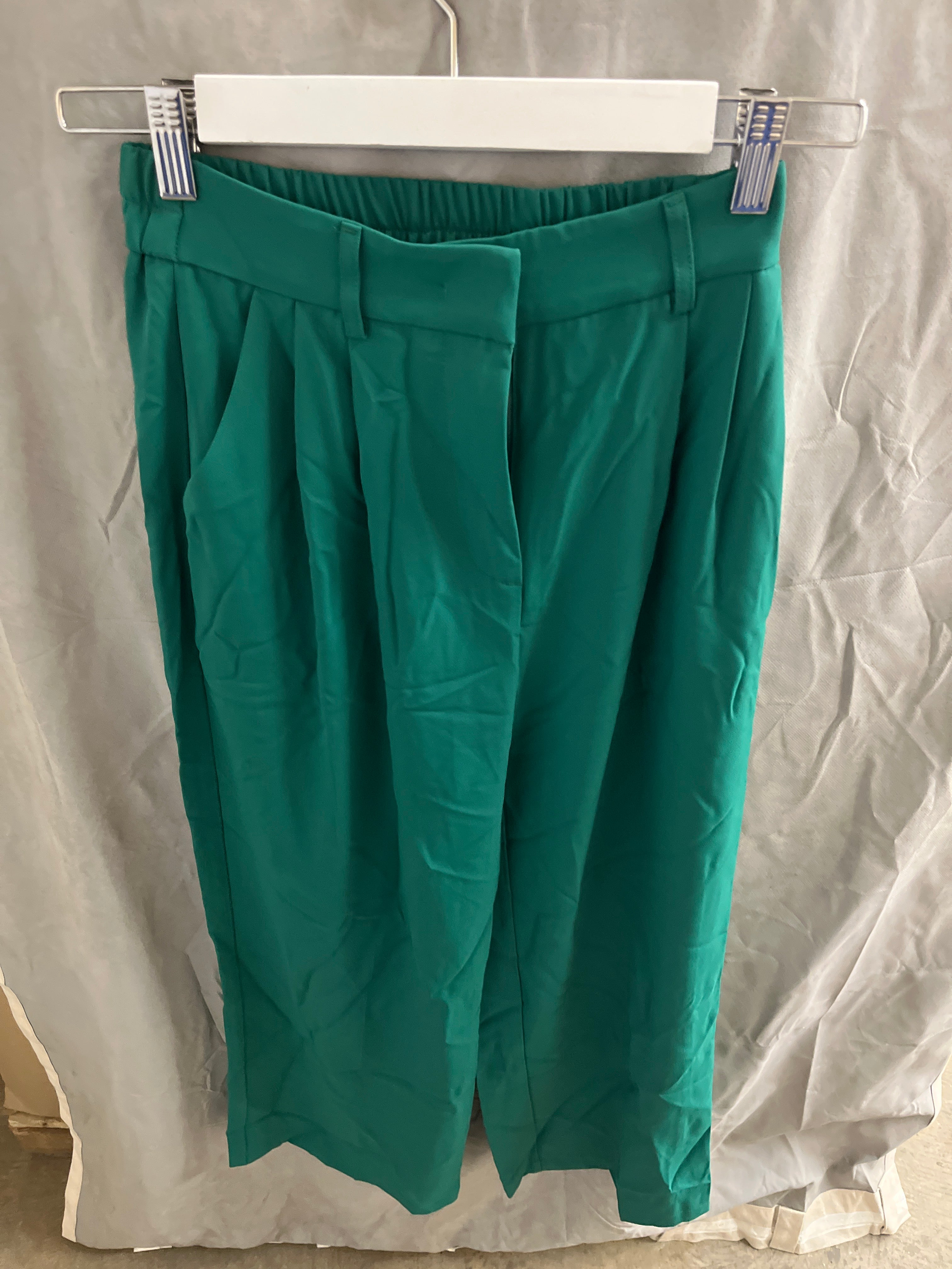 Kiczoy green pants