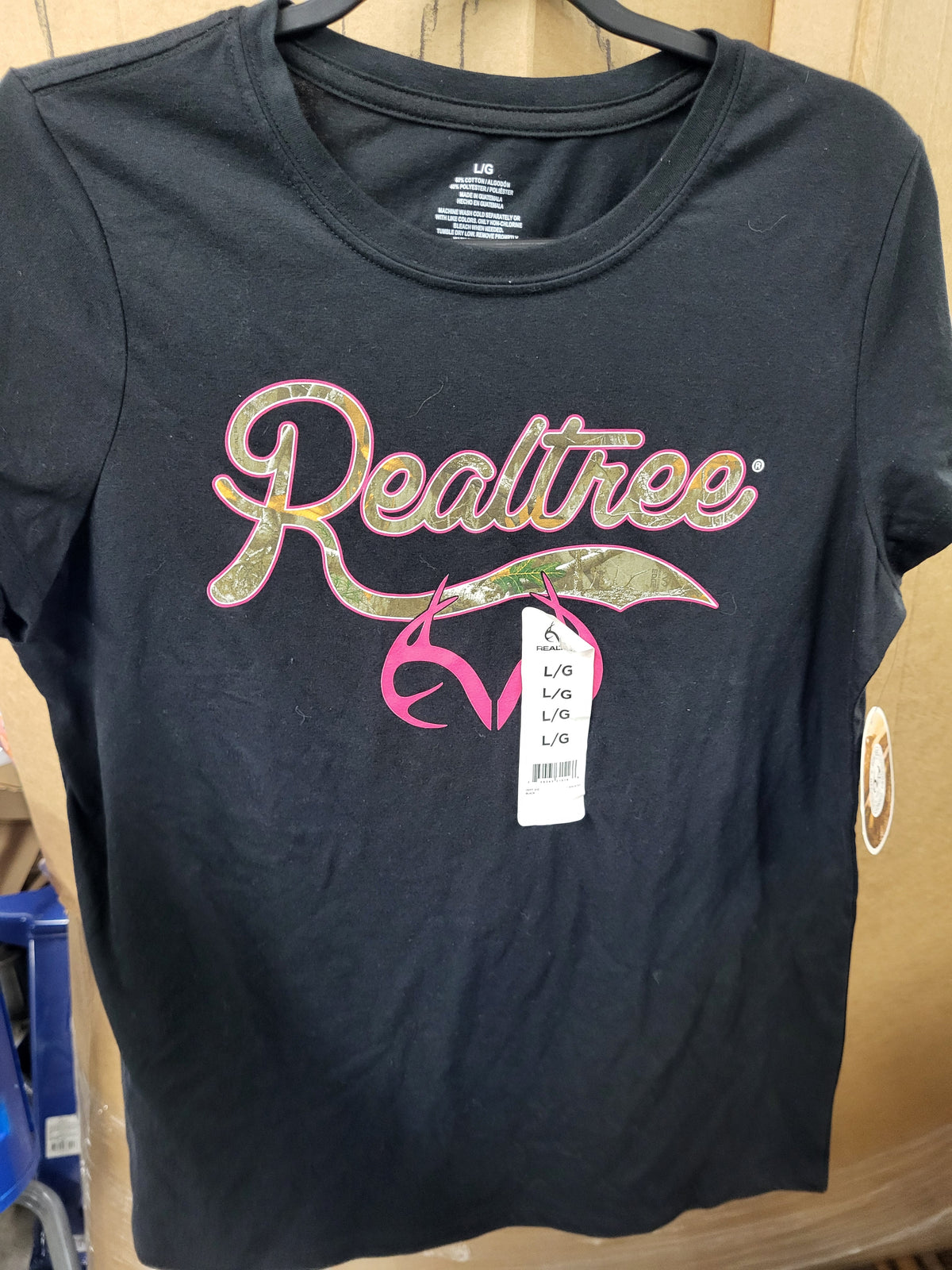 Women's Realtree Pink Camo T-Shirt (Large)