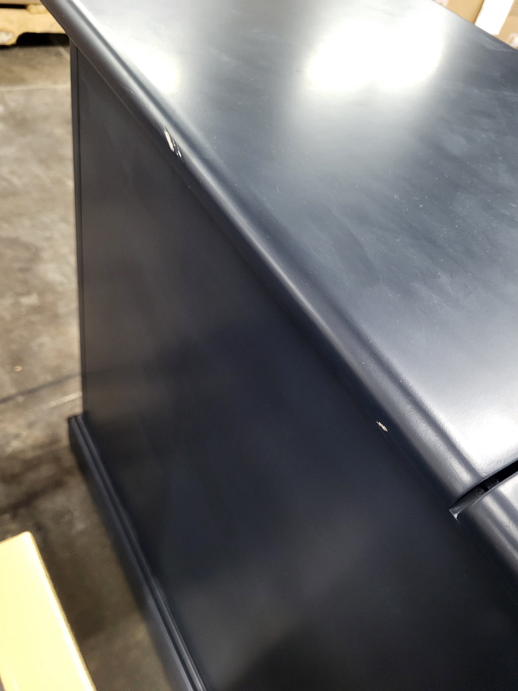 Power Chairside End Table, Navy, has a few defects (see pictures and read discription)