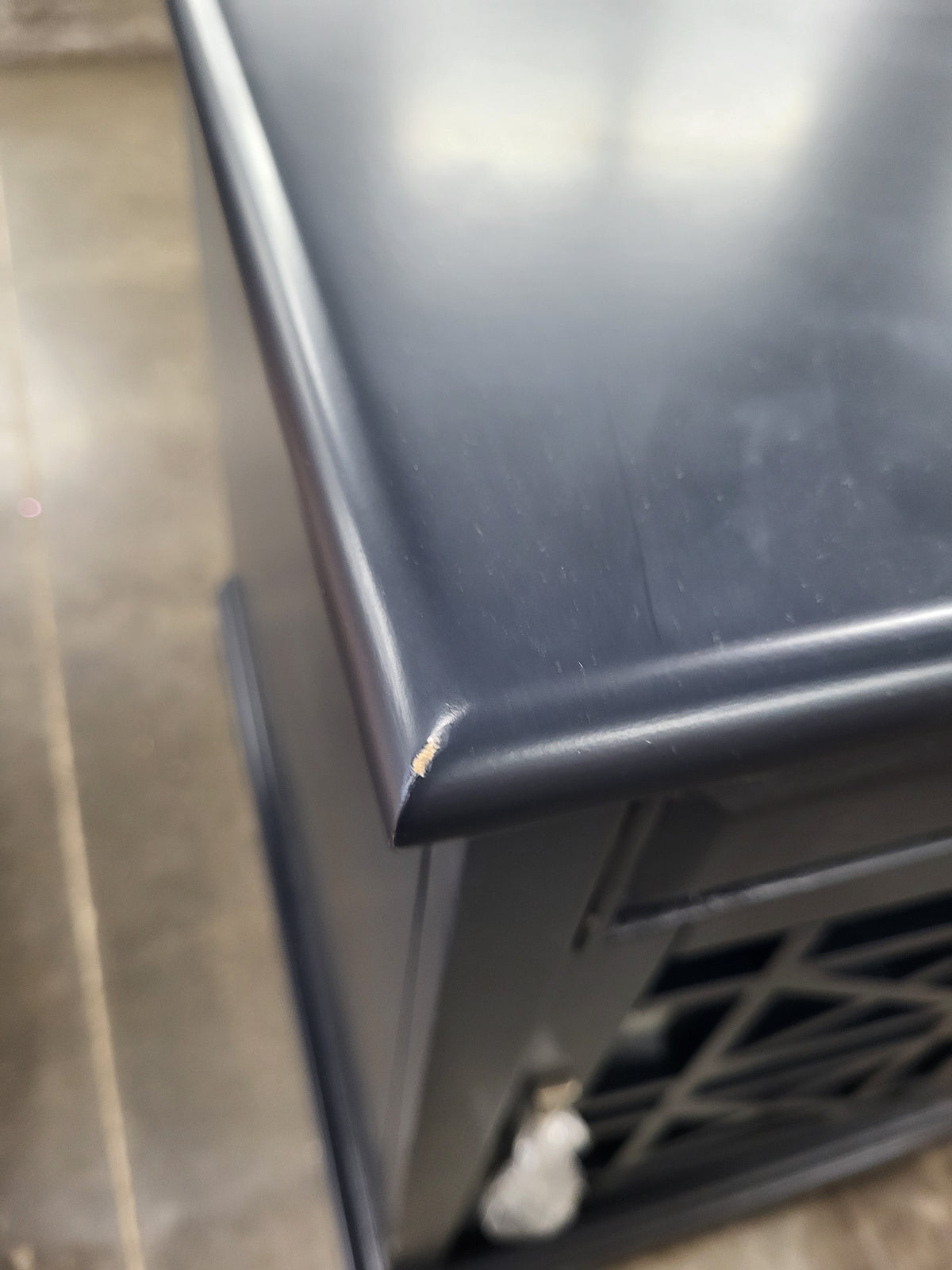 Power Chairside End Table, Navy, has a few defects (see pictures and read discription)