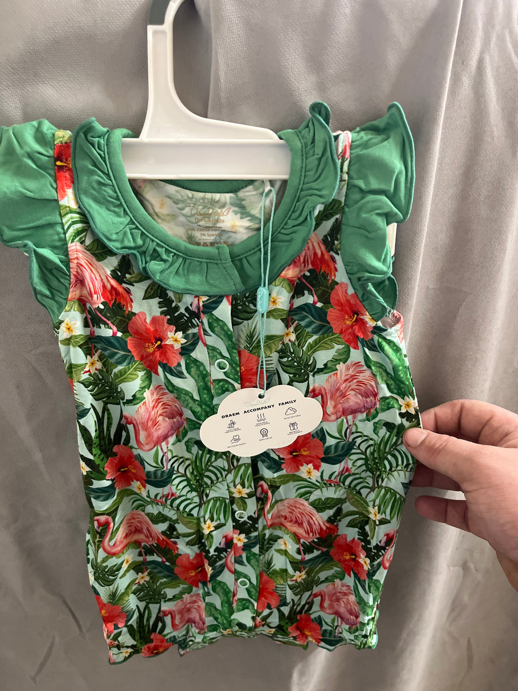 Dreamhalo baby outfit with flamingos and flowers