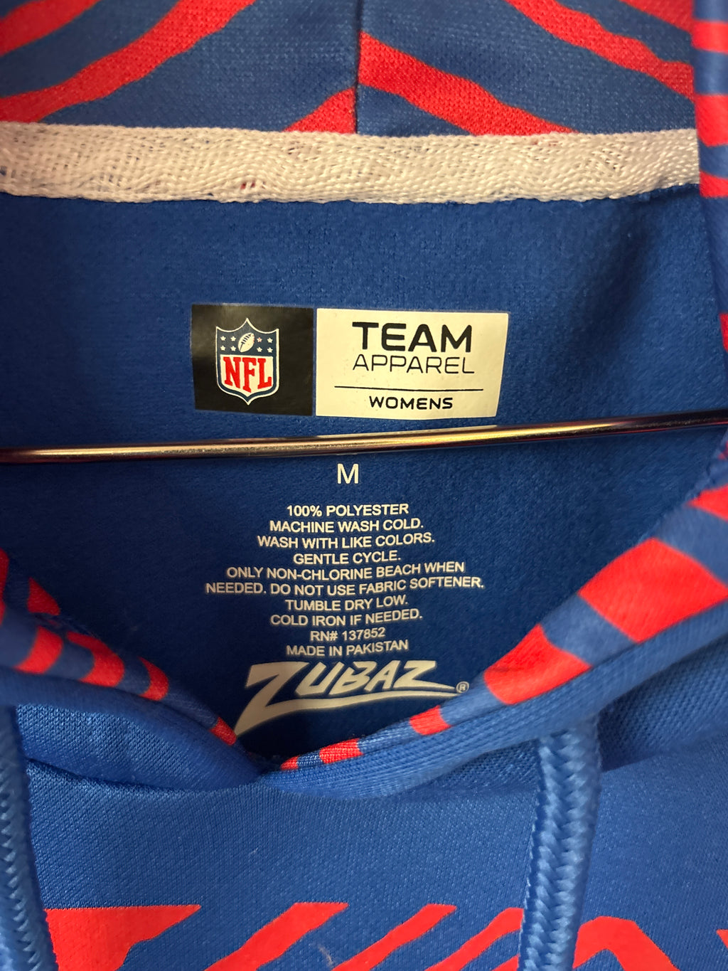 Women’s NY giants hoodie (medium)