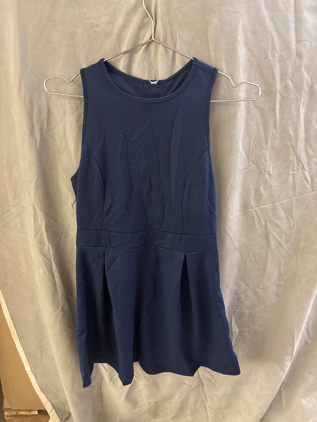 Women’s dress (Large)