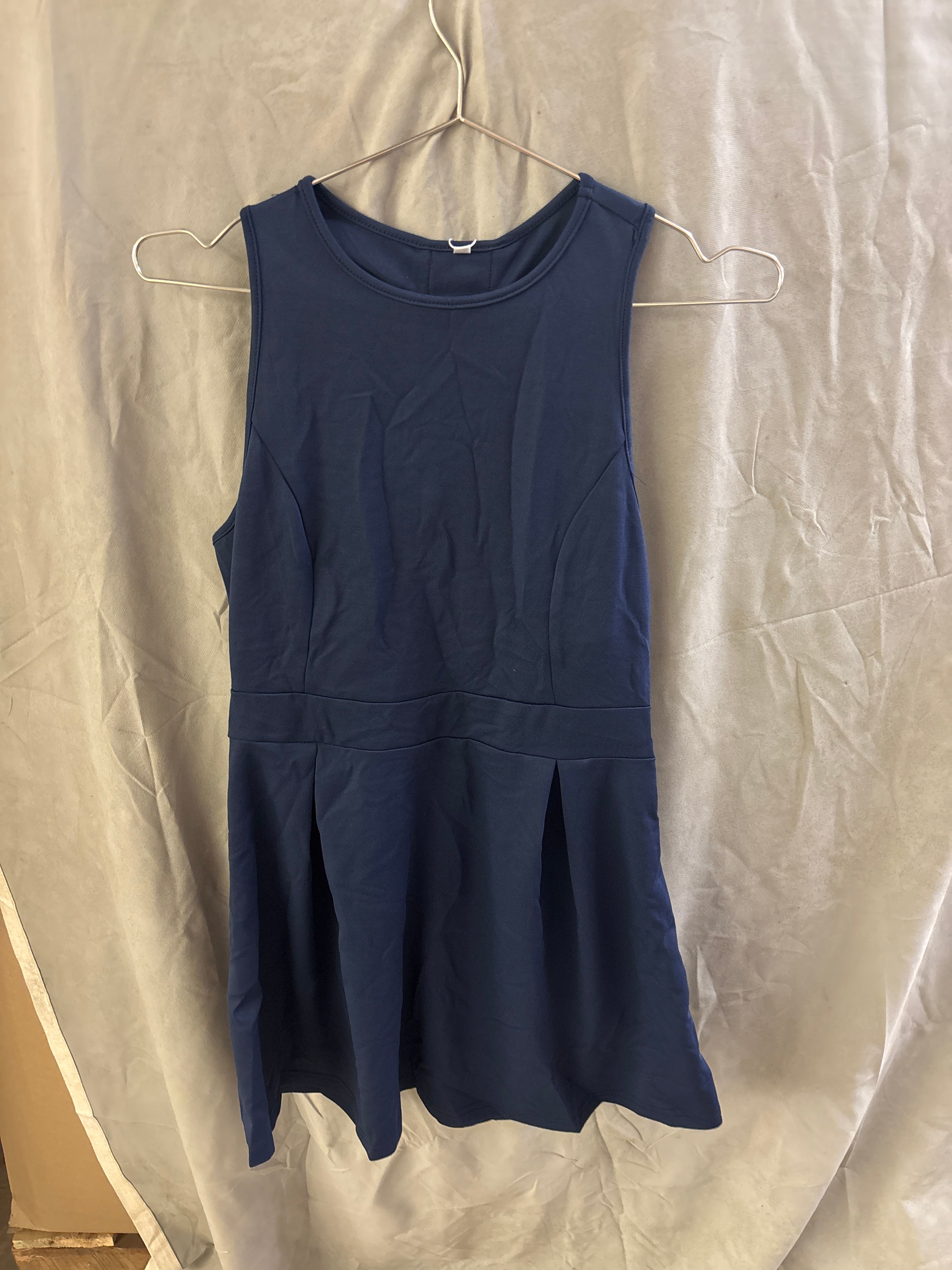 Women’s dress (Large)