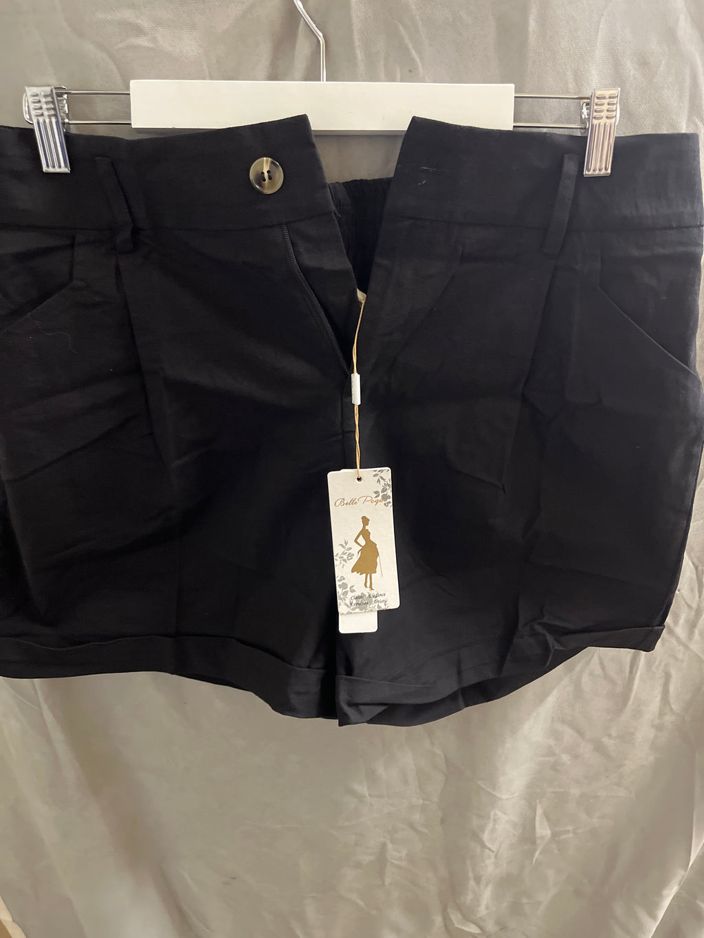 Belle pogue black shorts