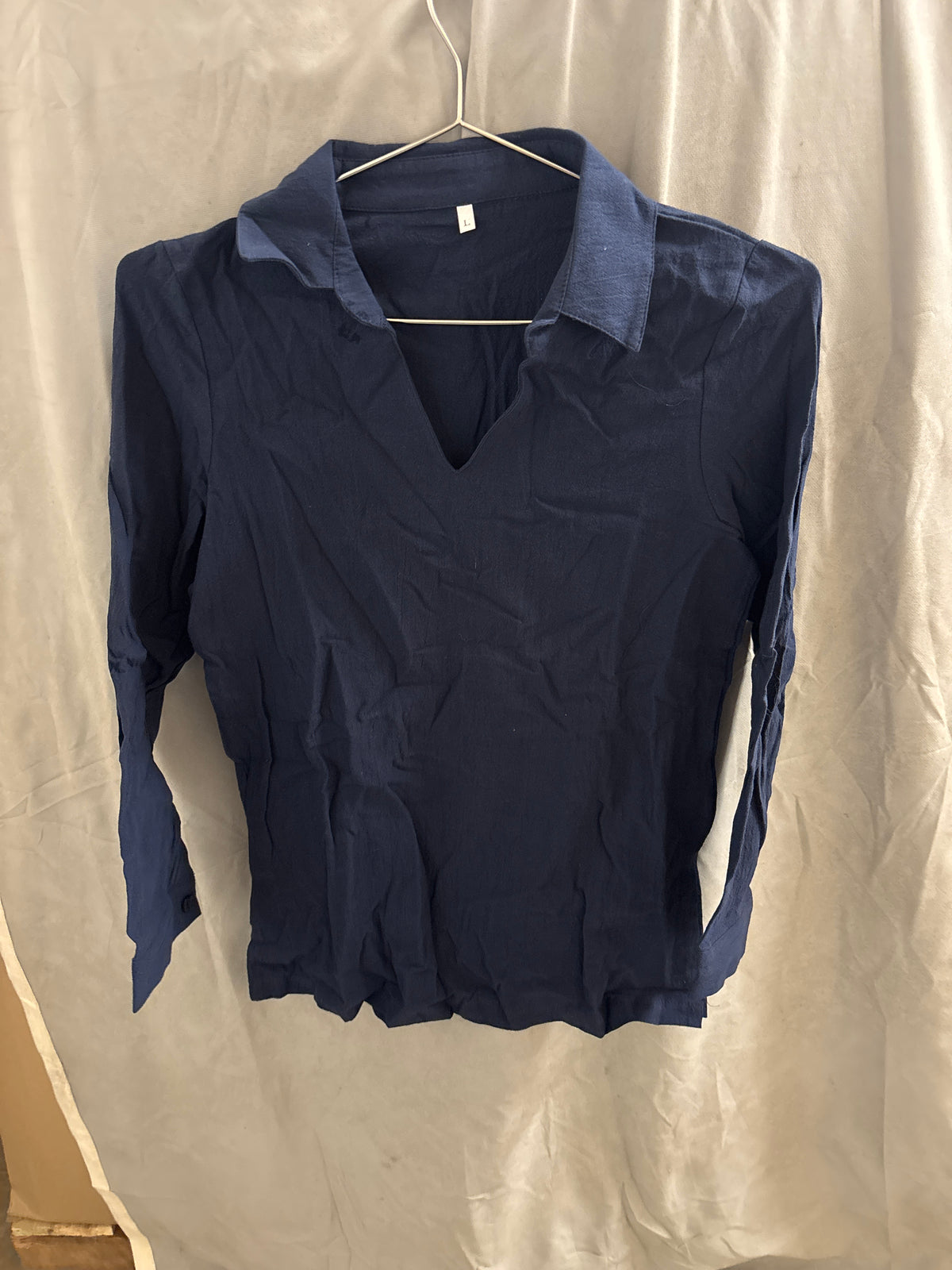 Women’s two piece set shirt and pants (large)