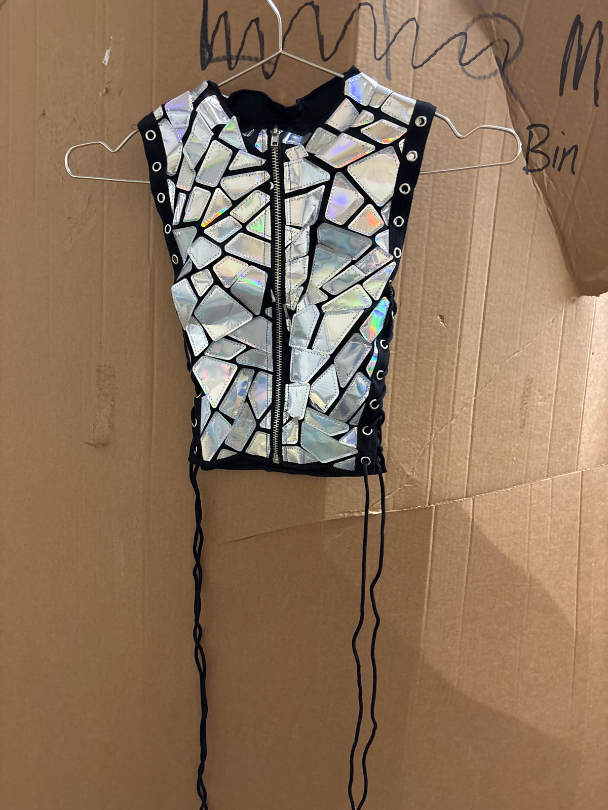 Women’s sleeveless zip up vest
