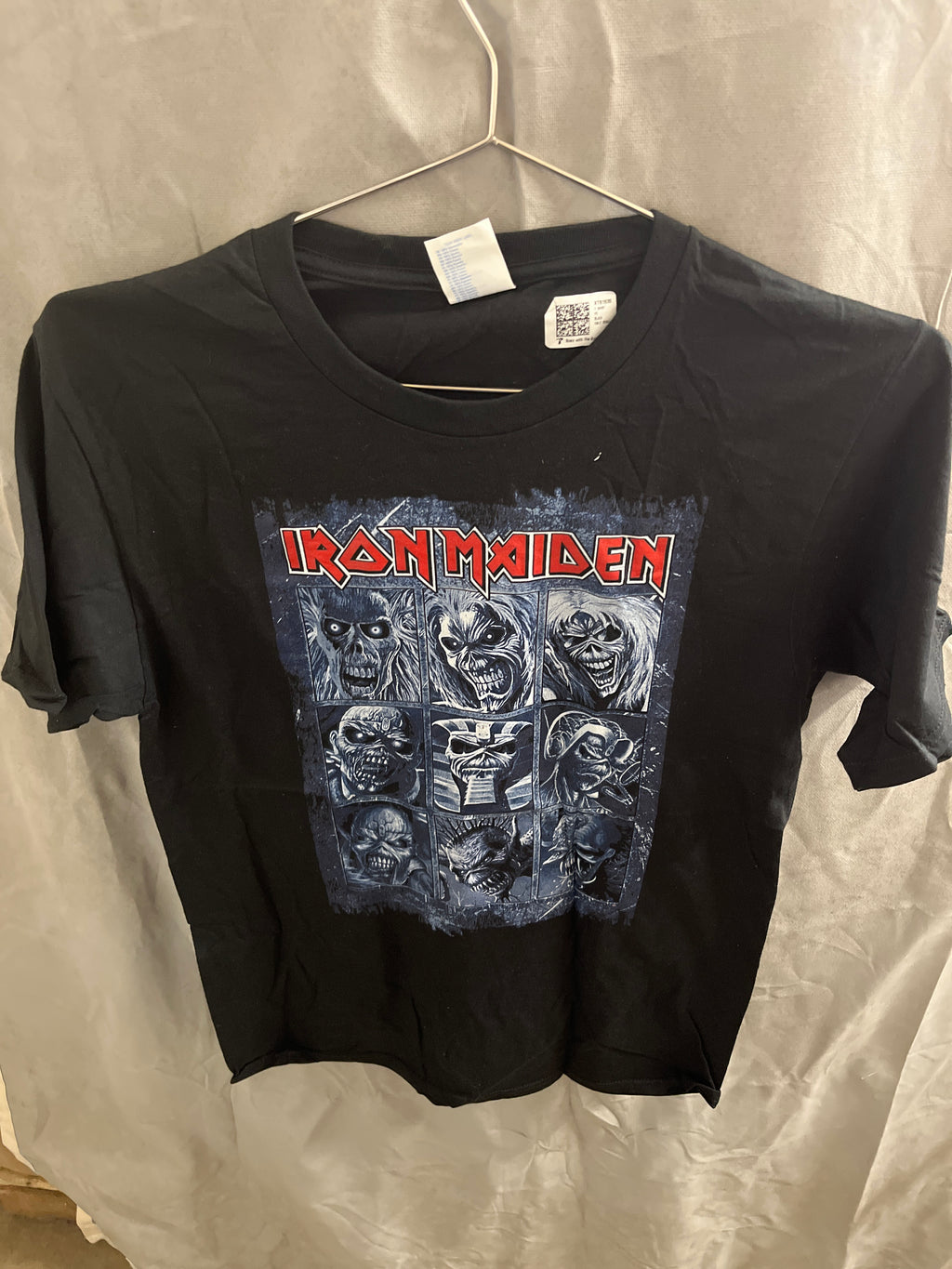 Port and company Iron Maiden tshirt