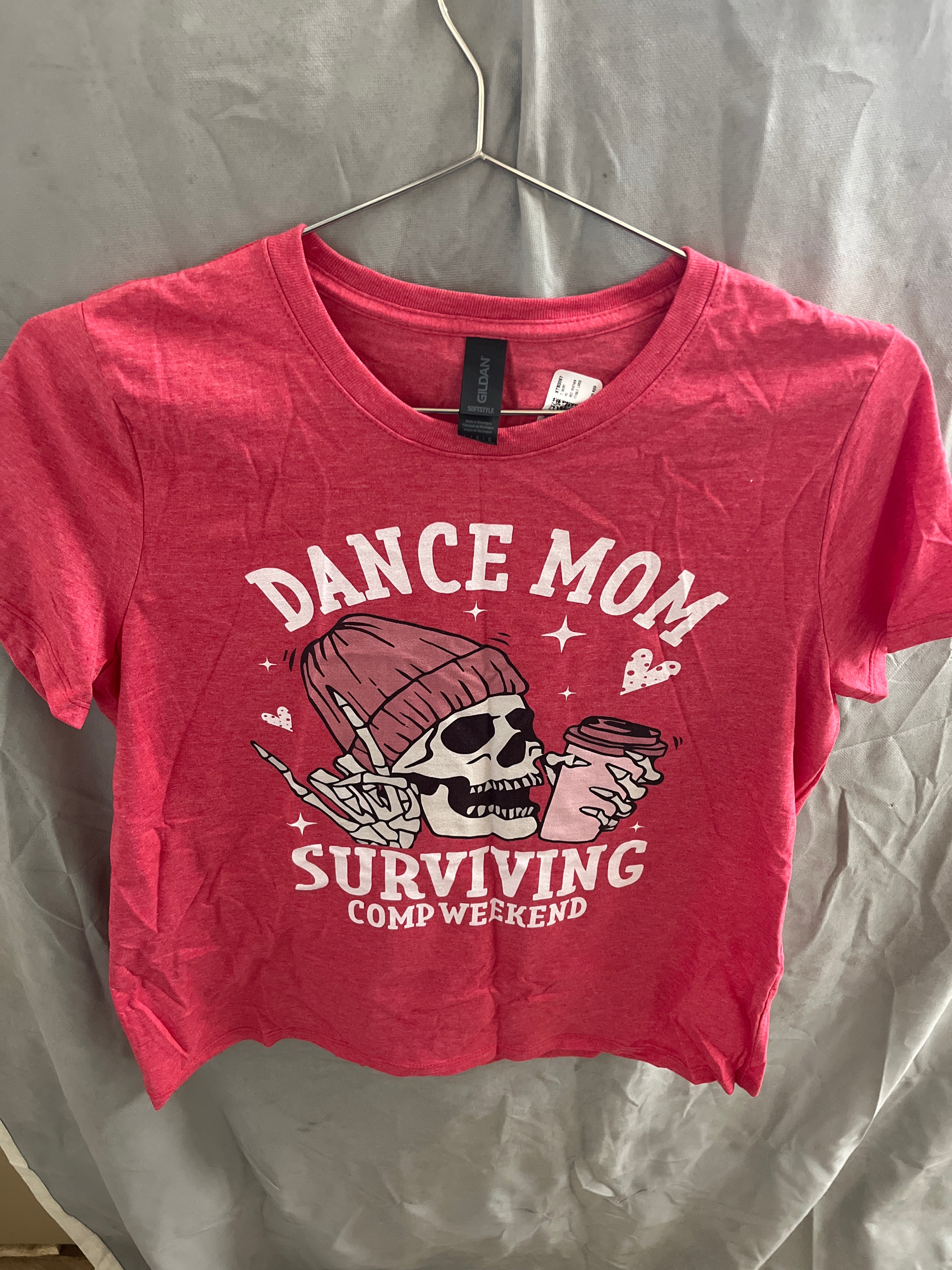 Dance mom surviving comp weekend red Tshirt