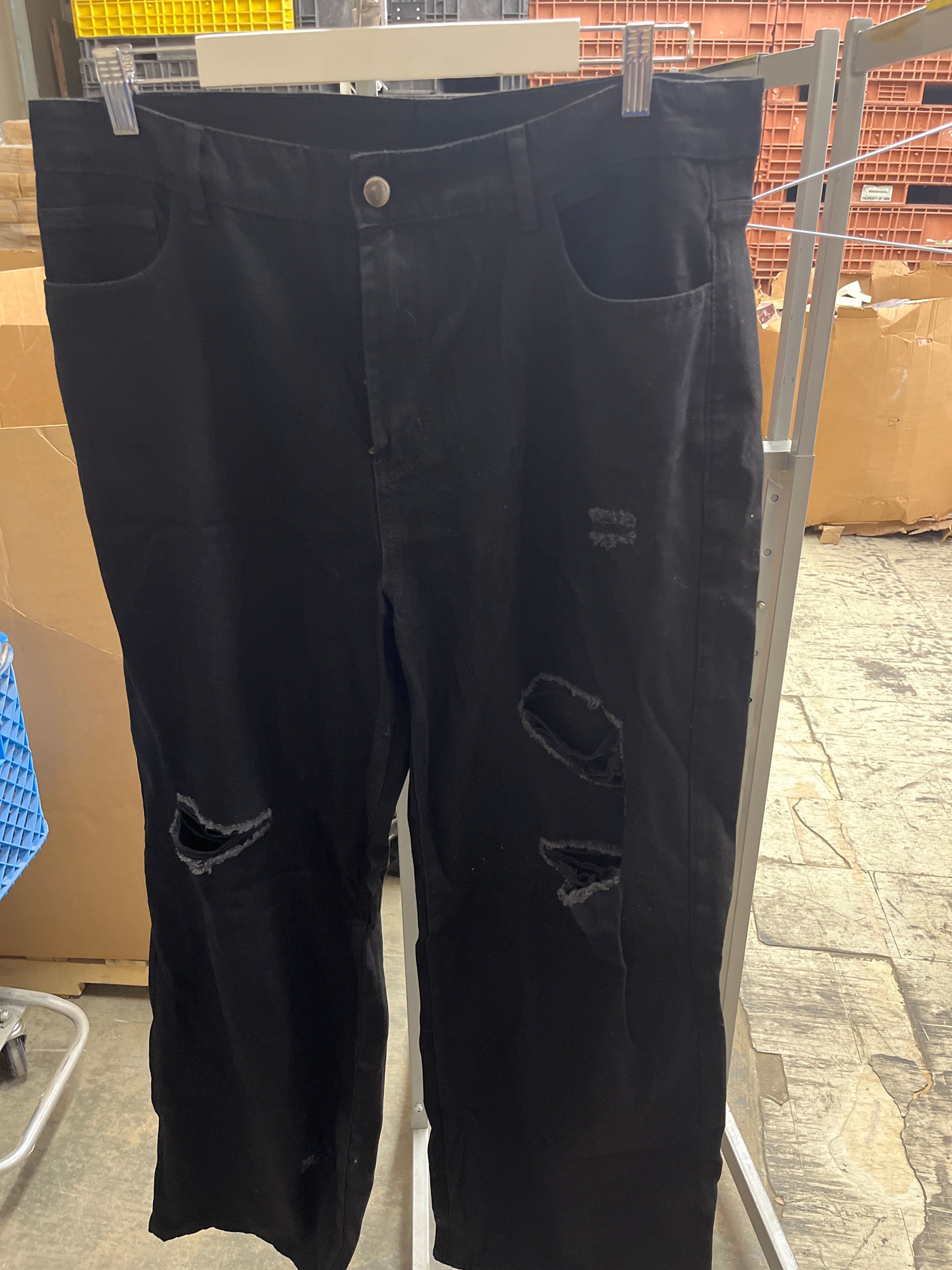 2XL black ripped jeans