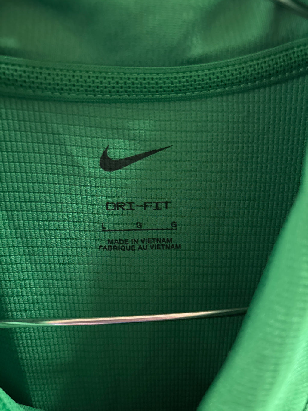 Men’s Nike dri fit golf shirt (large)