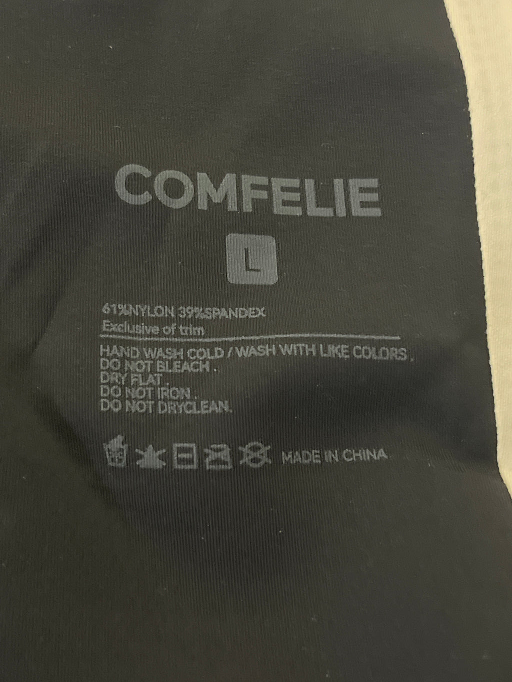 Comfelie black and white bra
