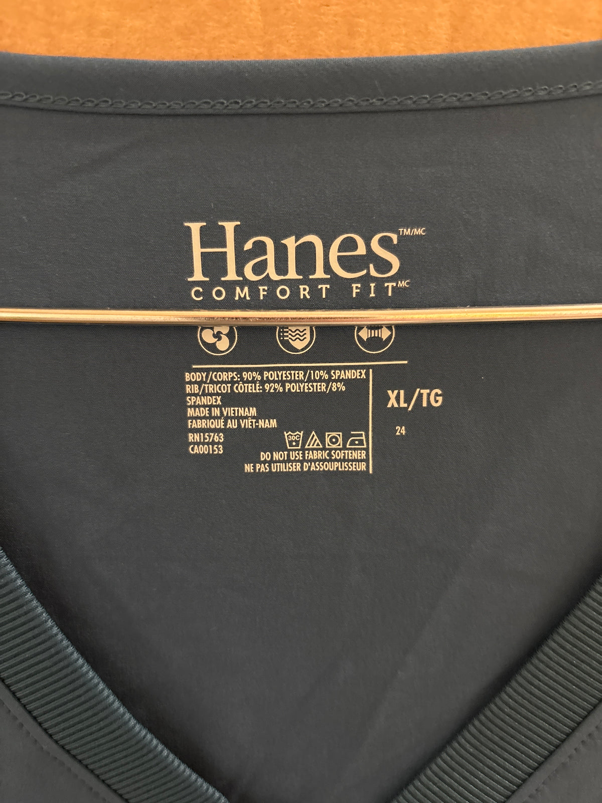 Men’s Hanes comfort fit scrubs (XL)