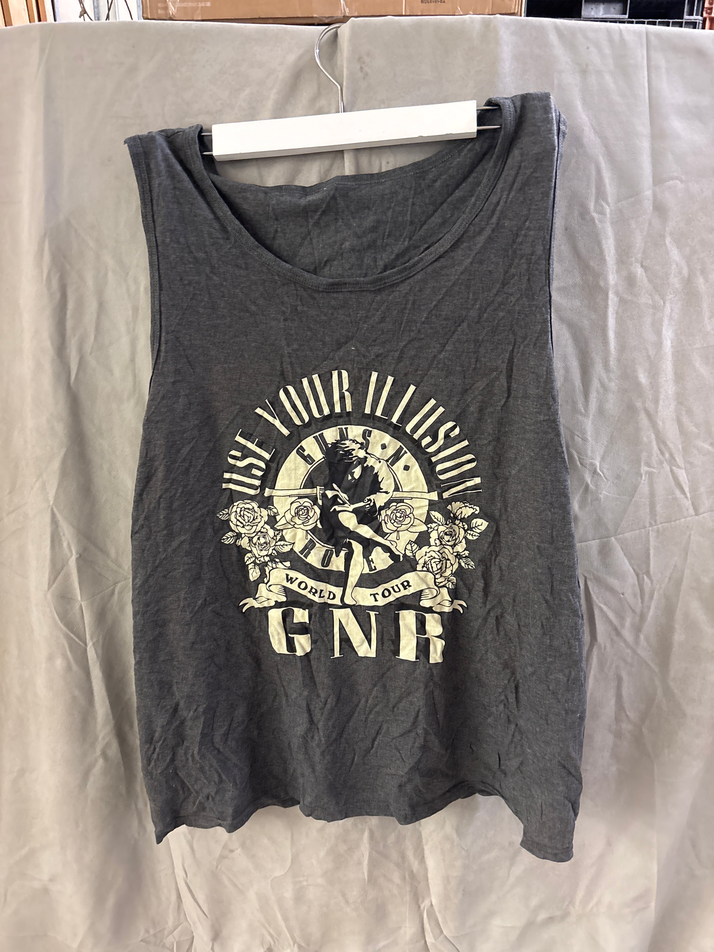 Men’s use your illusion sleeveless shirt