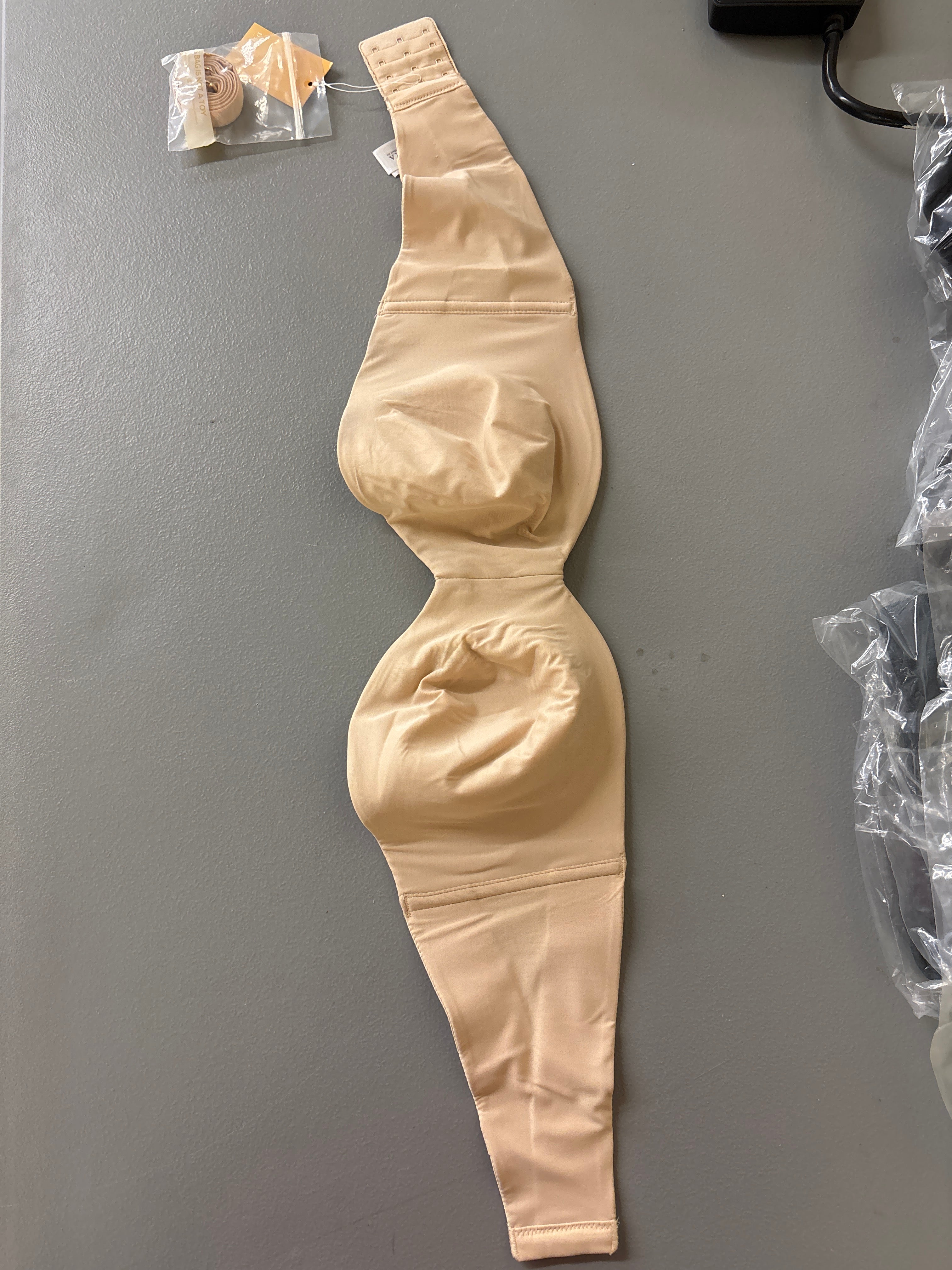 Delimira strapless bra