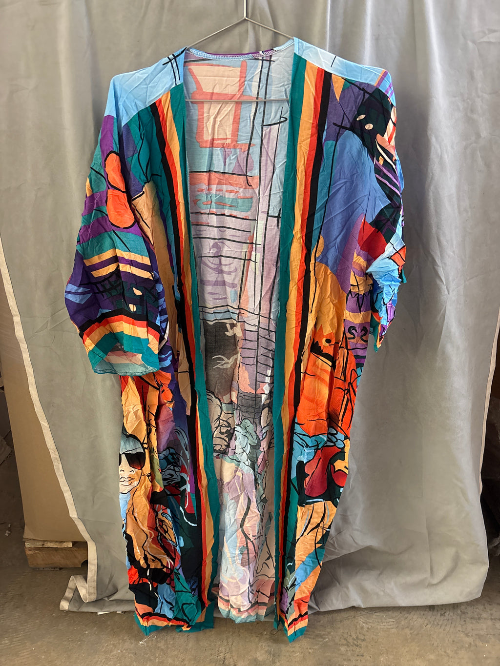 Women’s gown (one size)