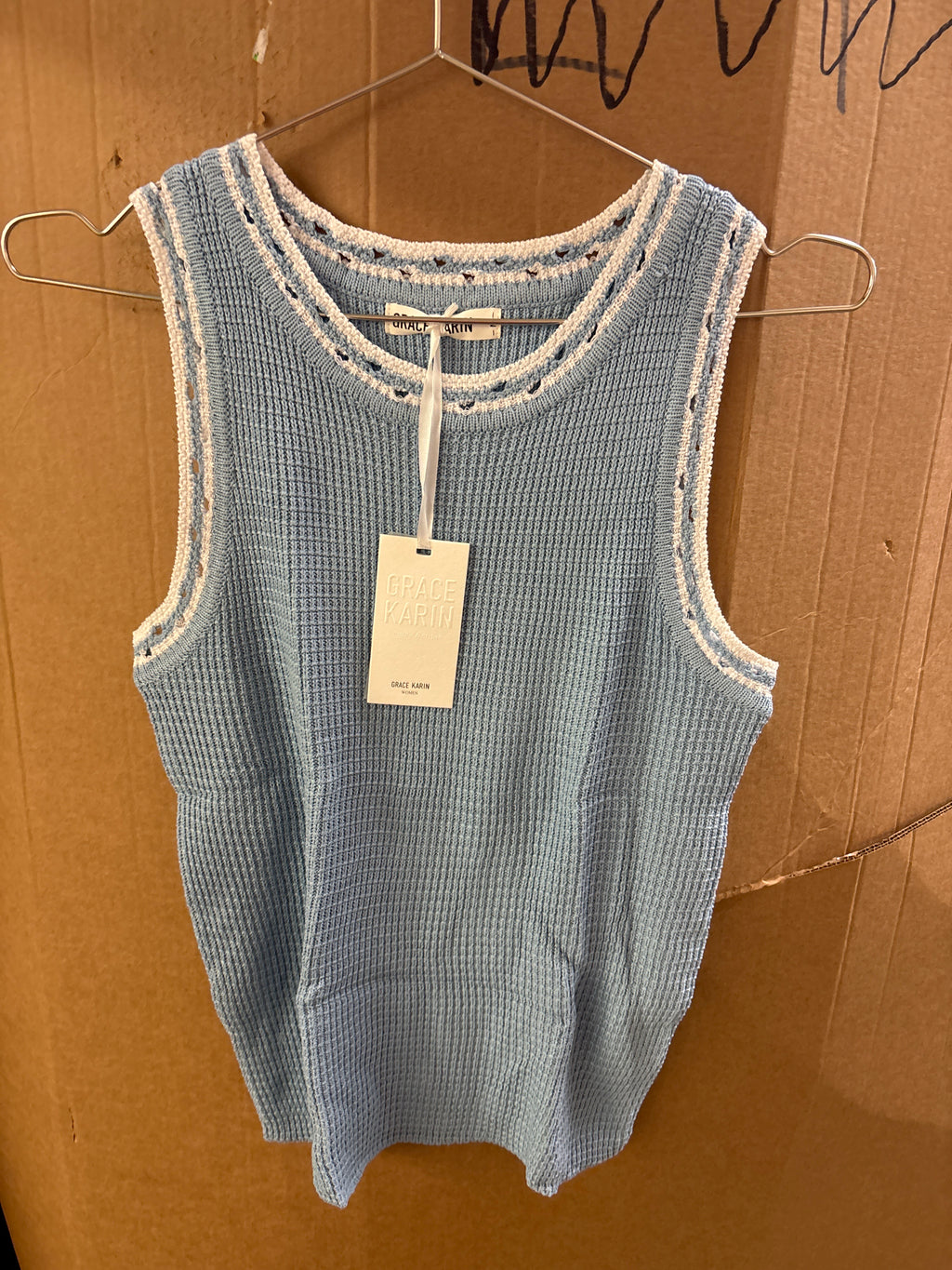 Women’s grace Karin sleeveless sweater (medium)