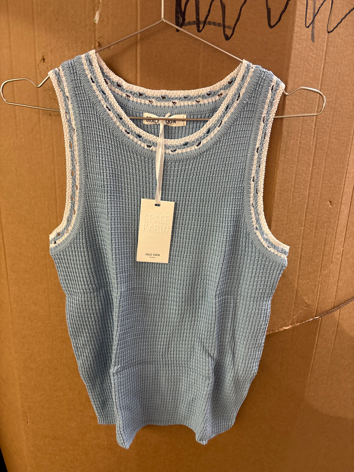 Women’s grace Karin sleeveless sweater (medium)