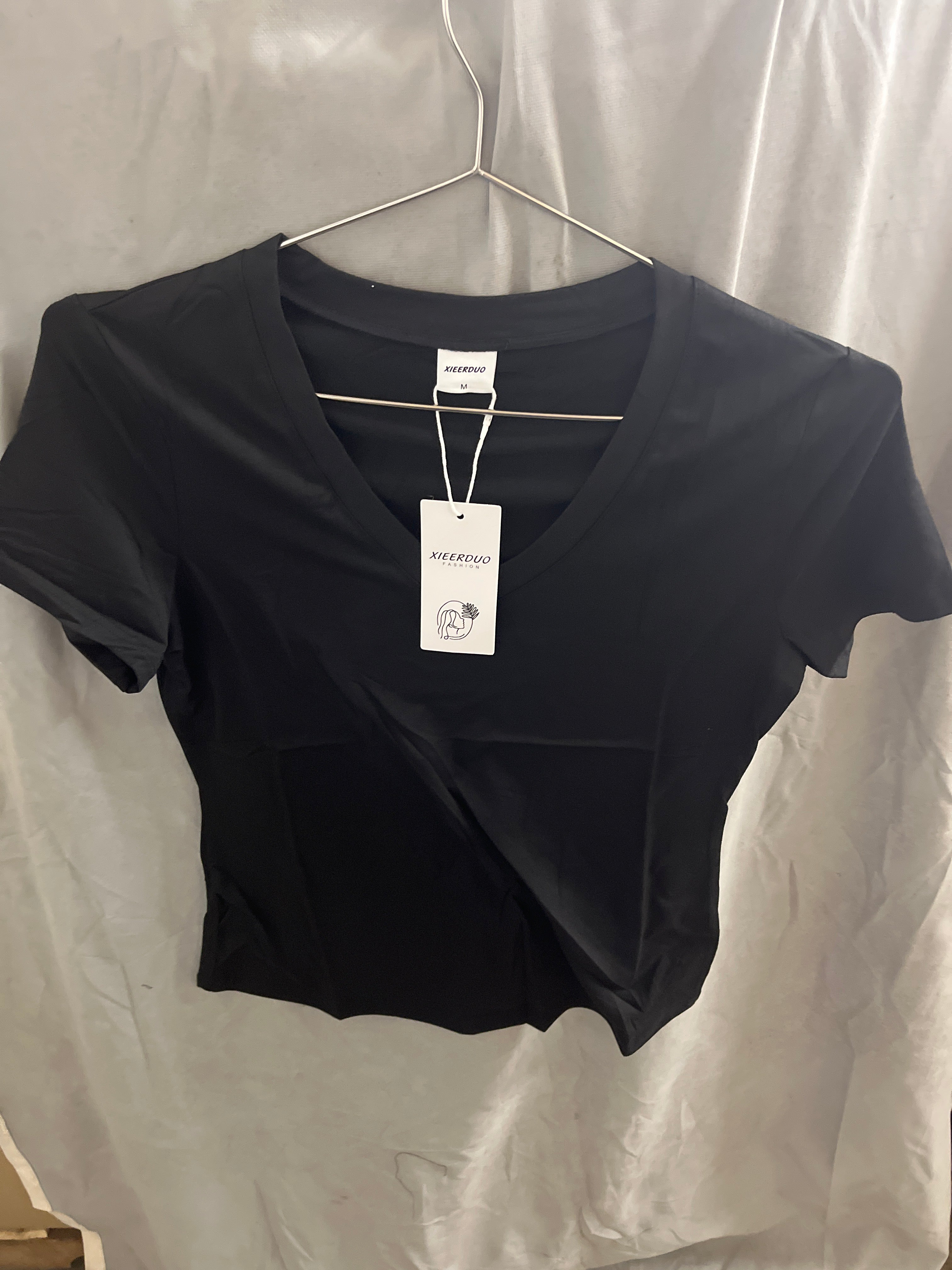 Xieerduo black Tshirt