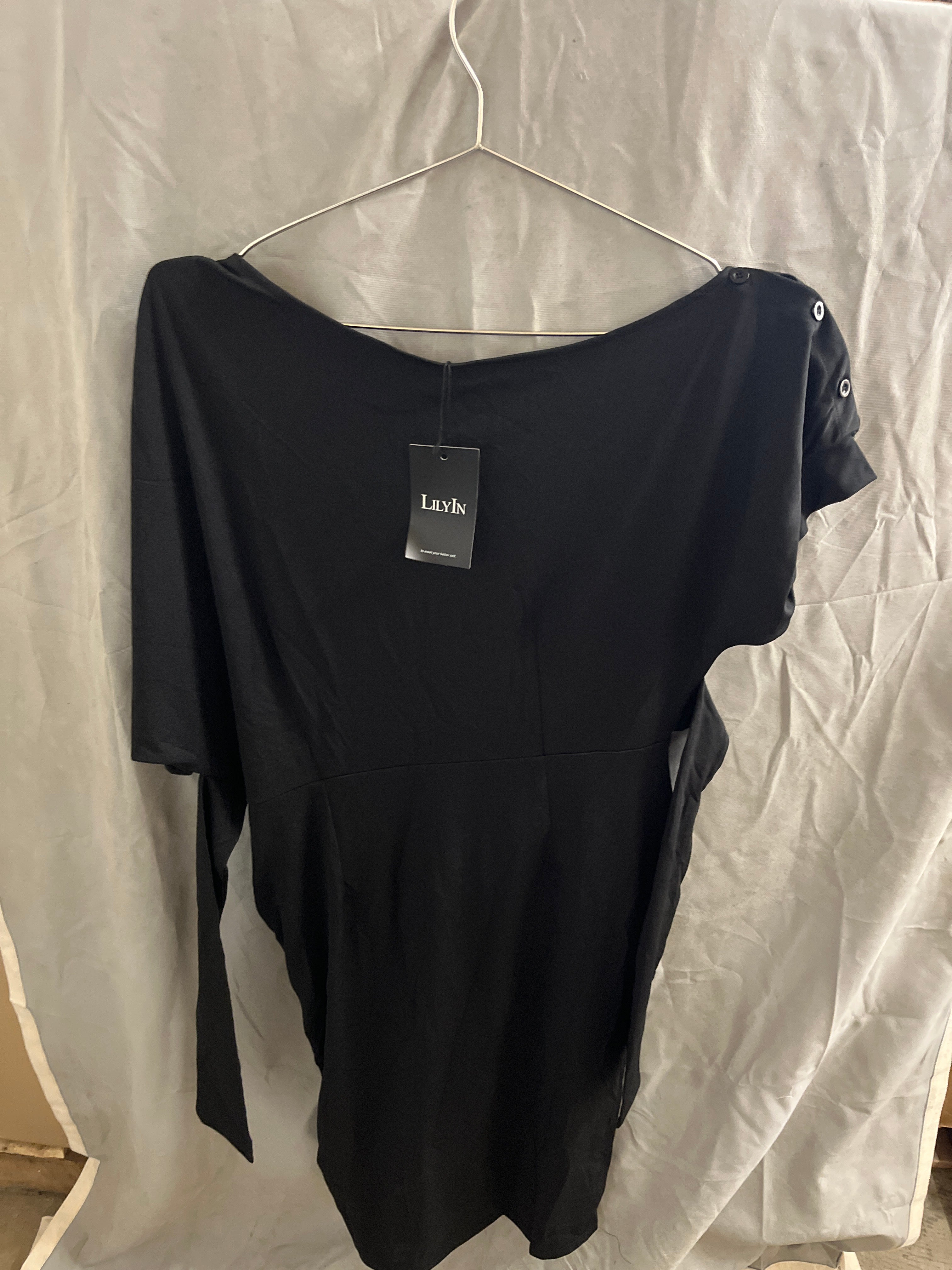 LILYIN black blouse