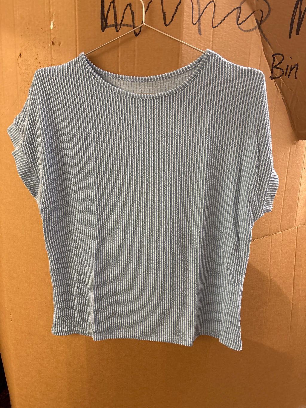 Women’s ribbed texture shirt (medium)