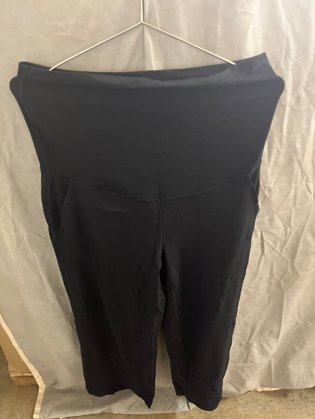CRZ yoga black leggings with pockets