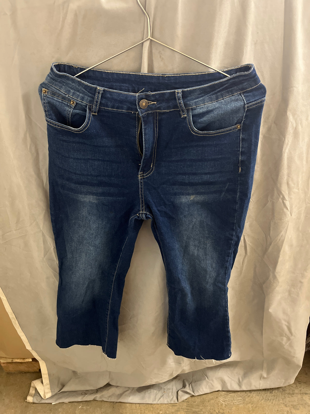 Women’s stretchy blue jeans