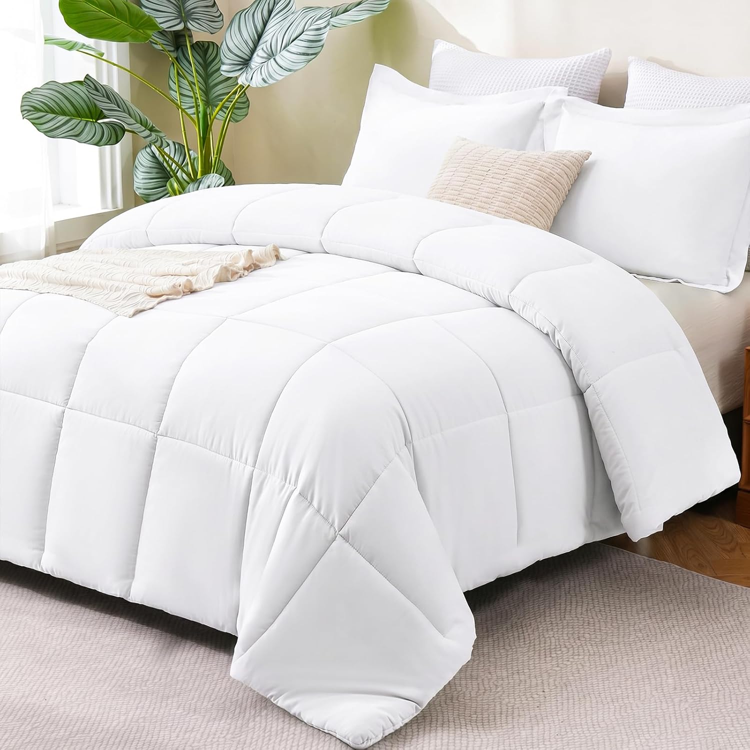 3 Piece Comforter Set (Full)