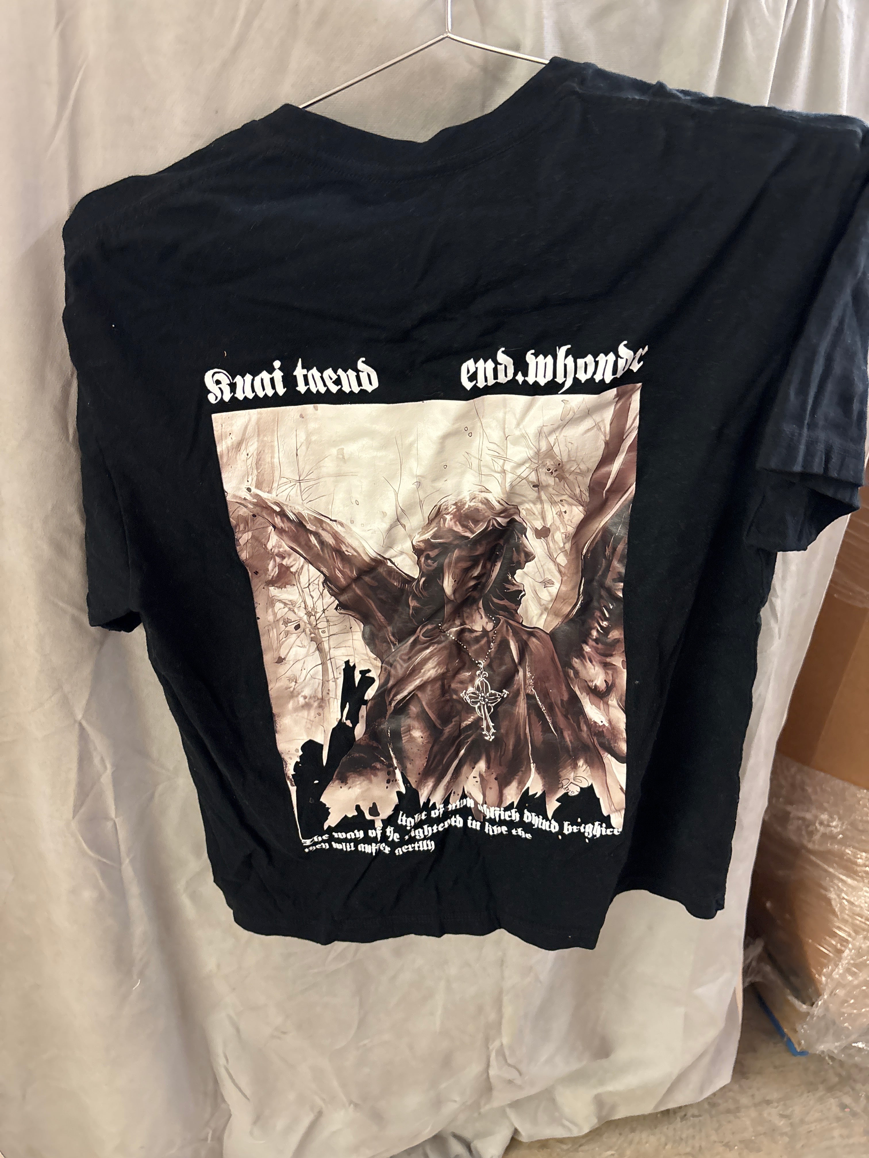 Men’s graphic tshirt