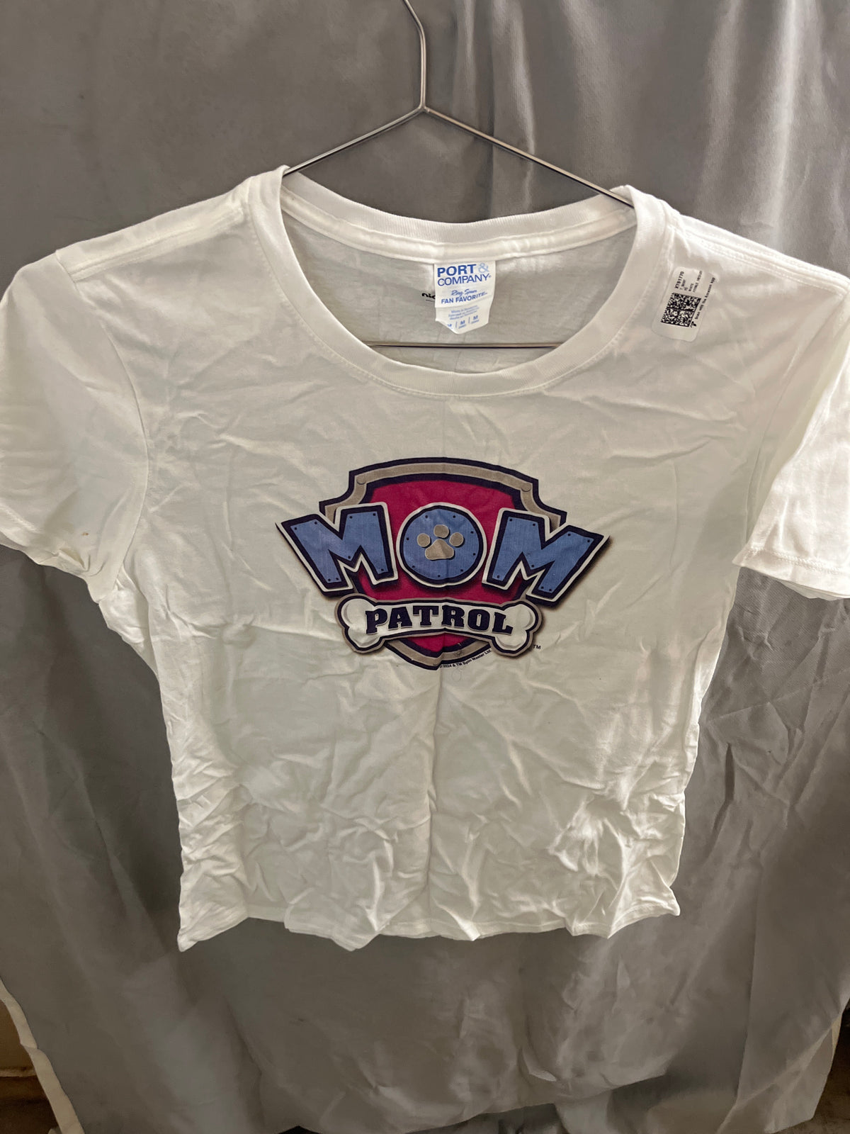Port and company mom patrol white Tshirt