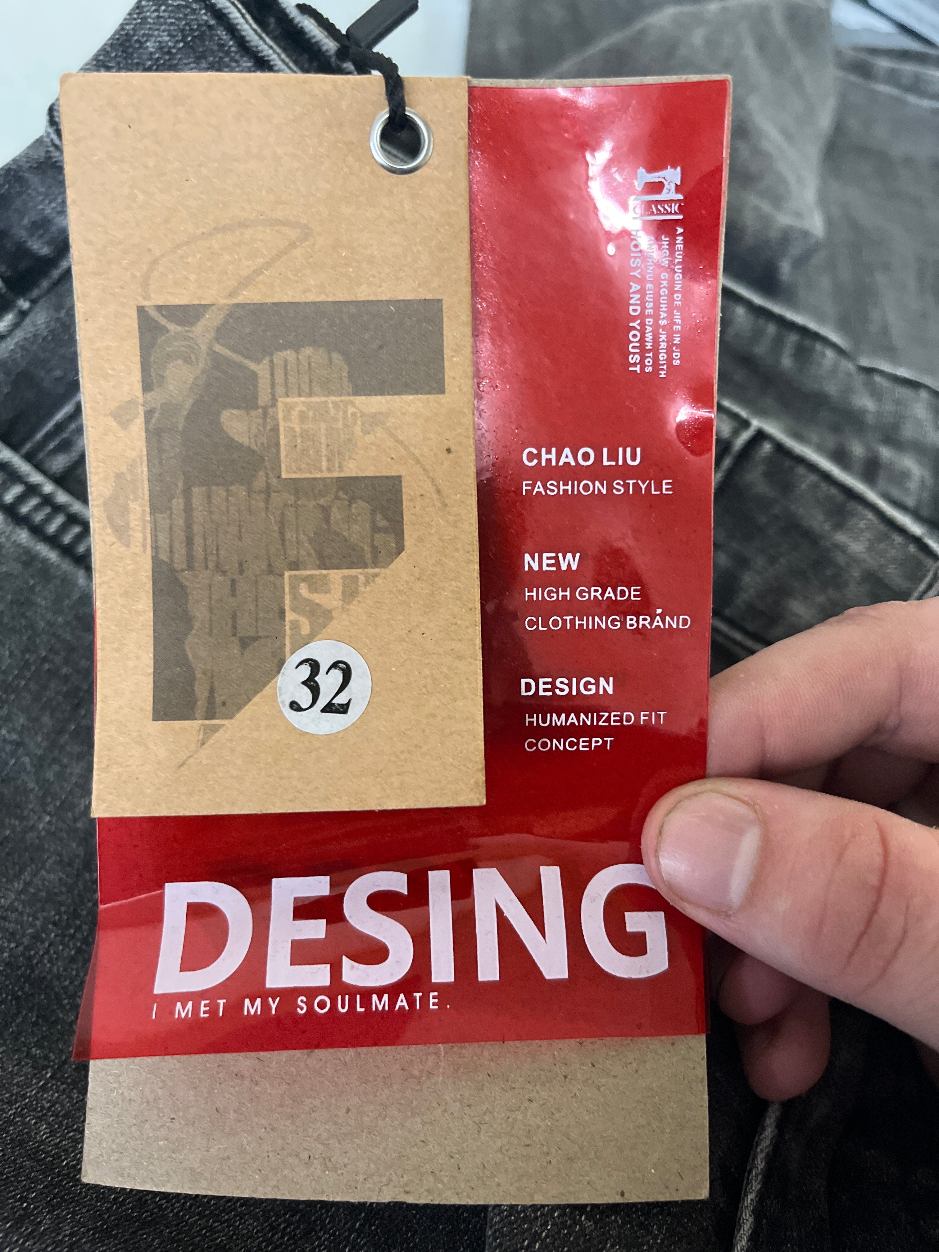 Desing black stretchy jeans