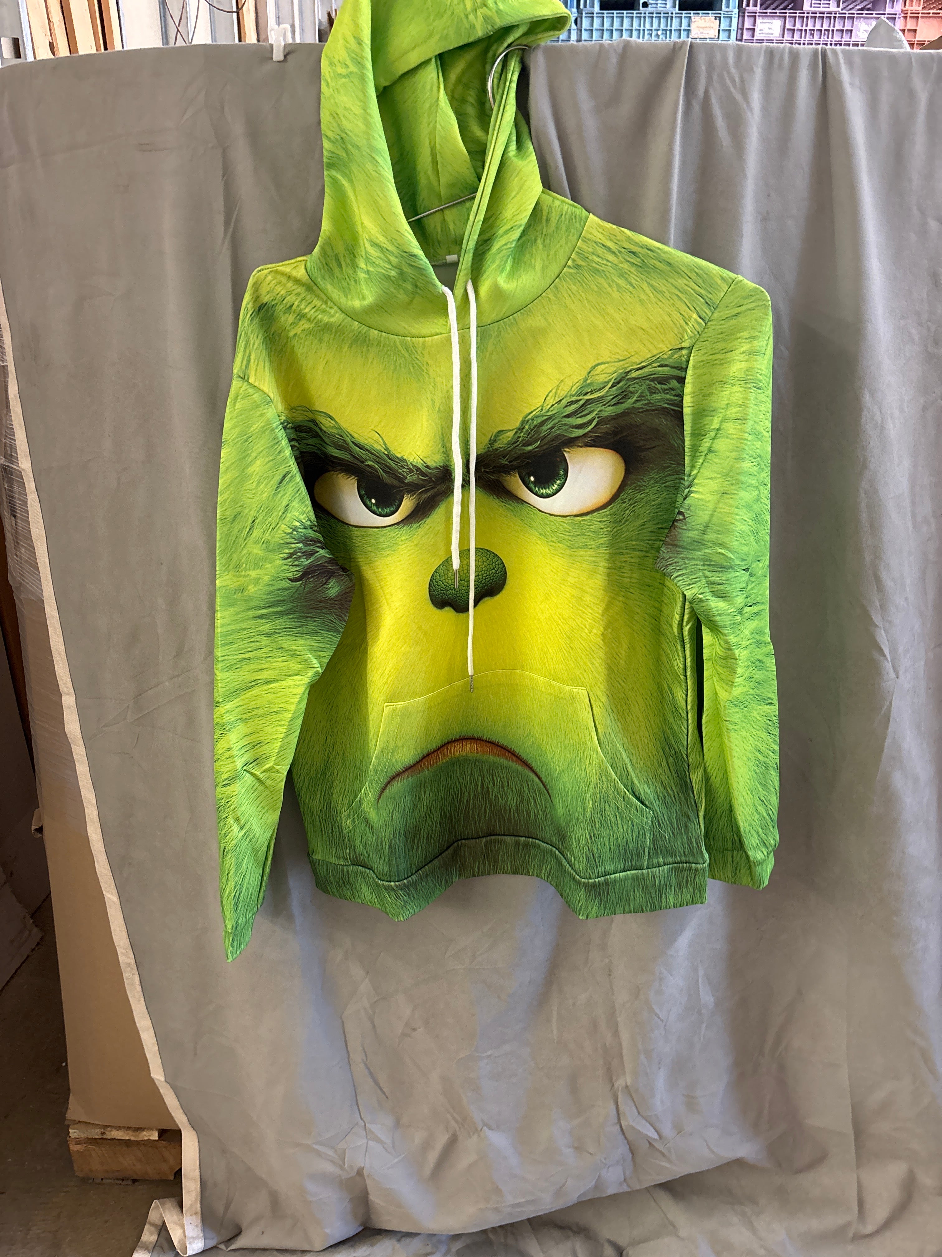 Grinch hoodie (Large)