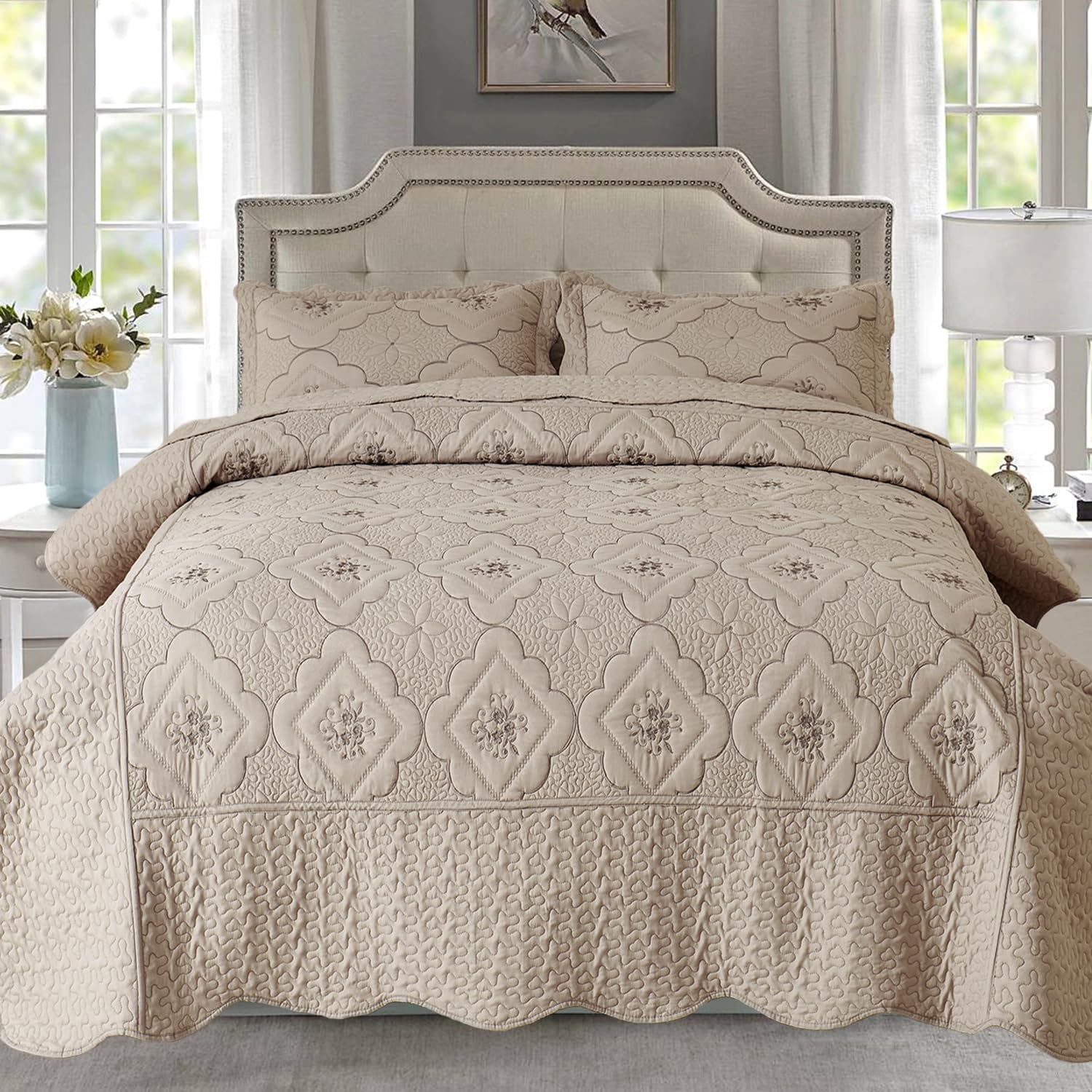 3 Piece Floral Embroidery Quilt Set (King)
