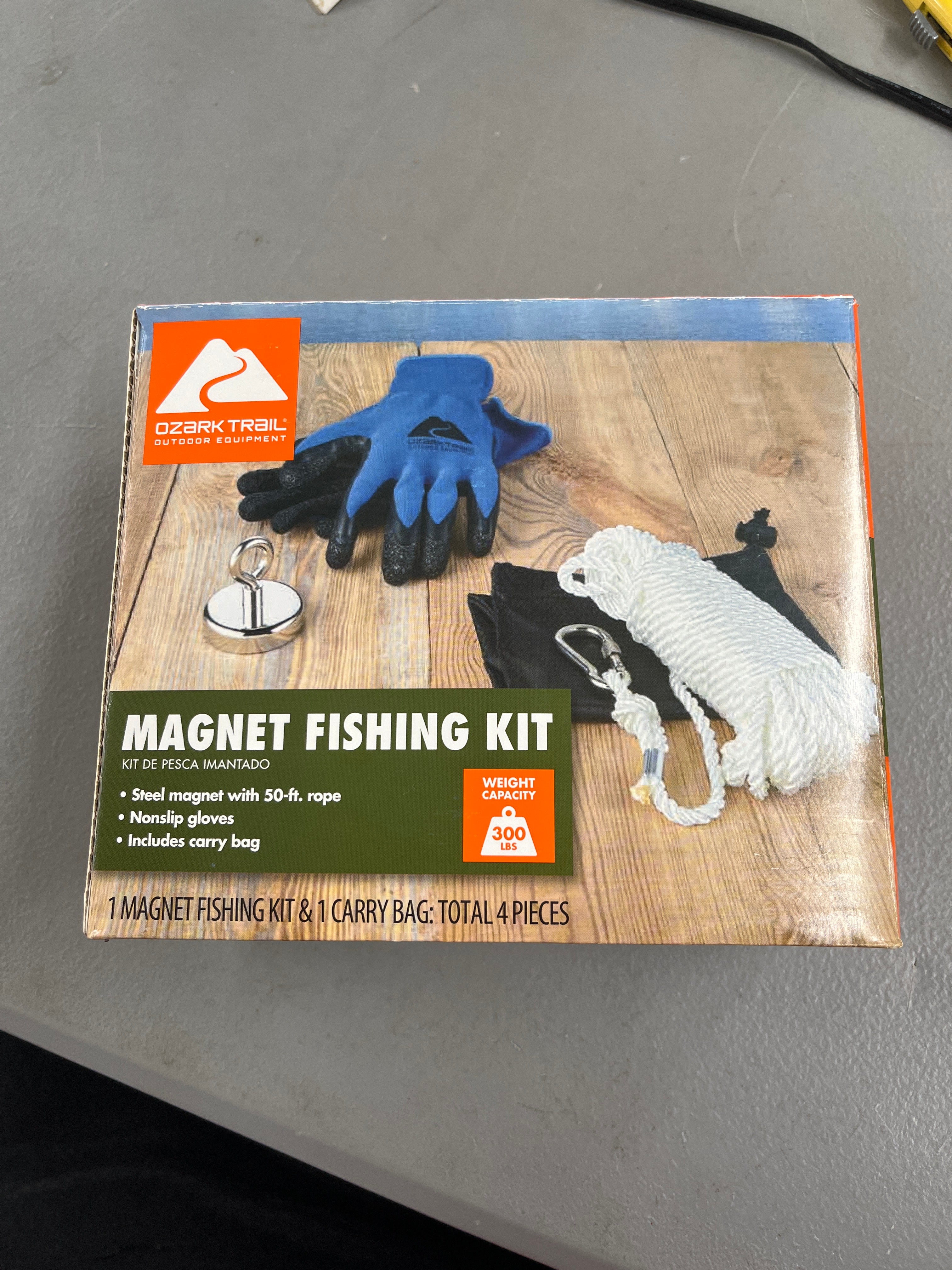 Magnet fishing kit