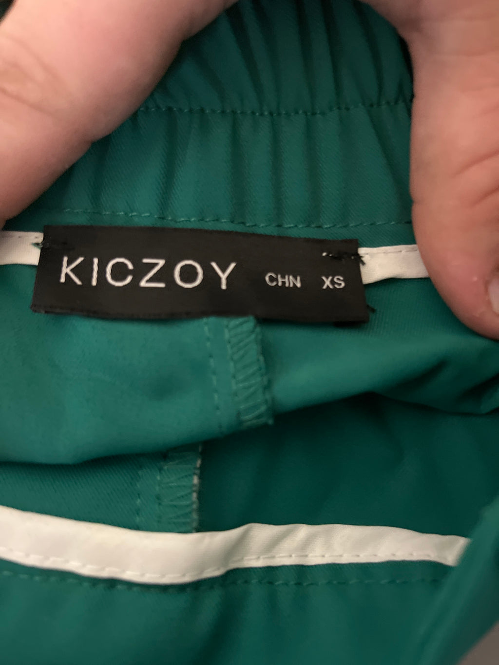 Kiczoy green pants