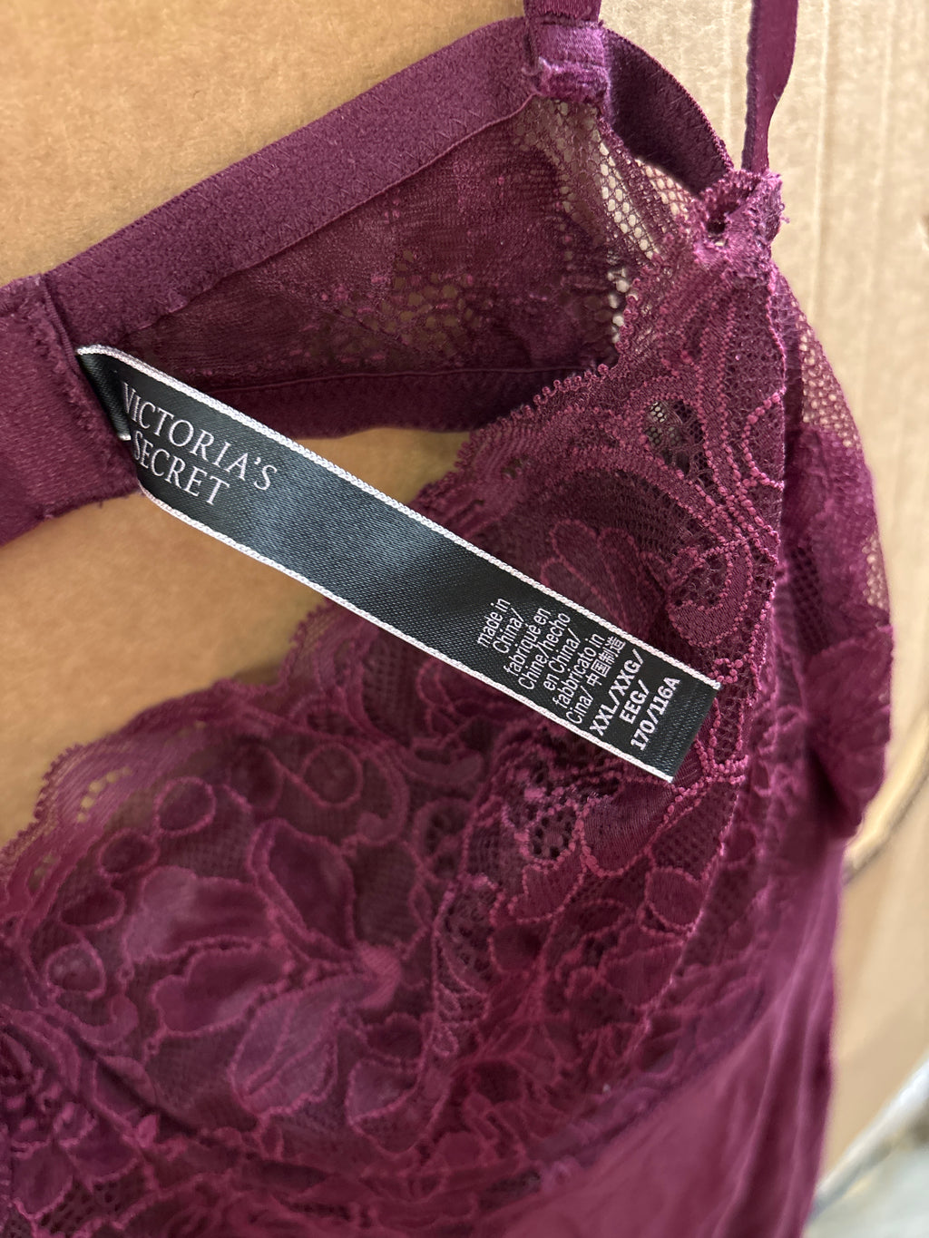 Women’s nighttime blouse by Victoria’s Secret (XXL)
