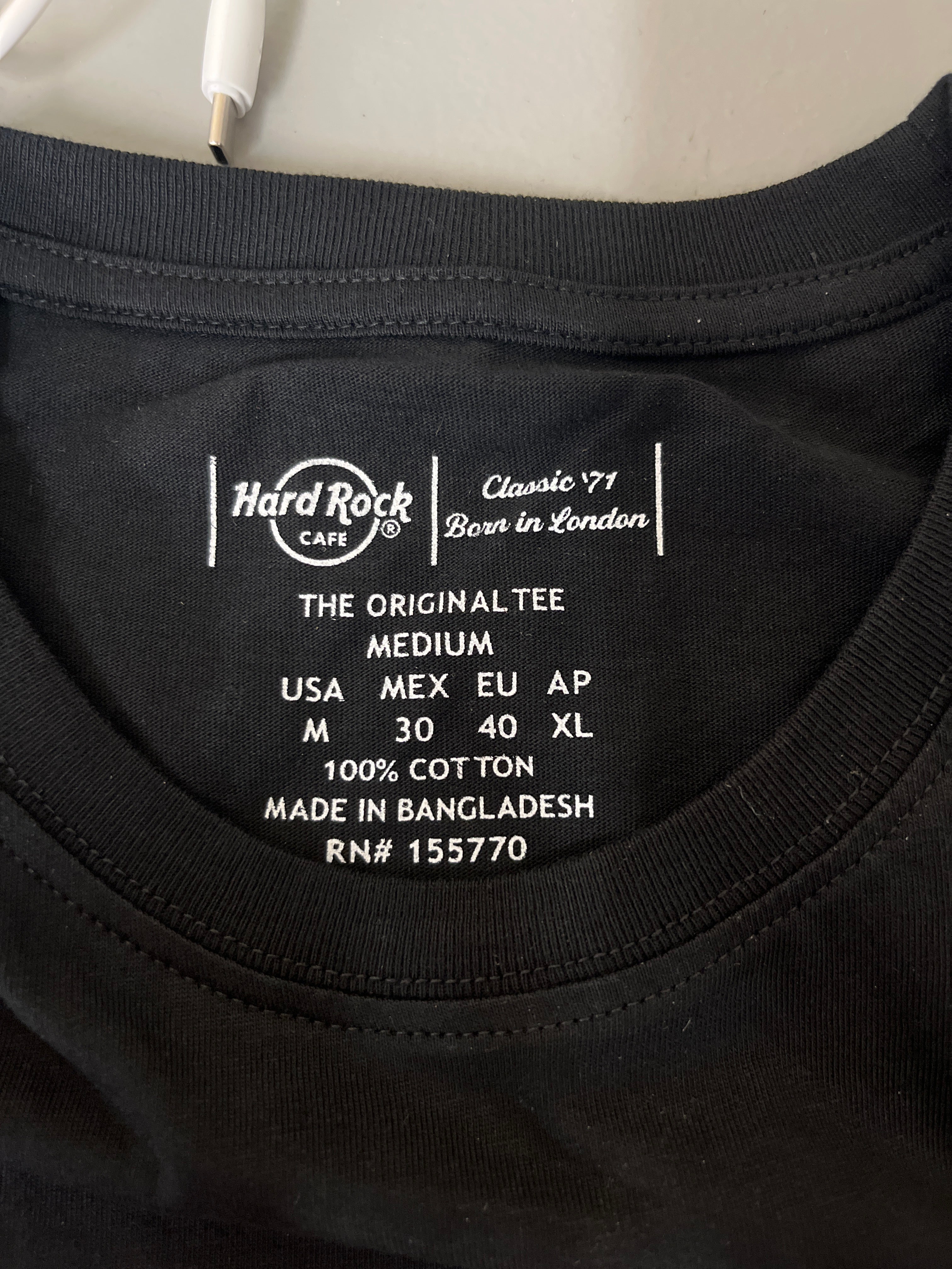Hard Rock Cafe women’s t-shirt