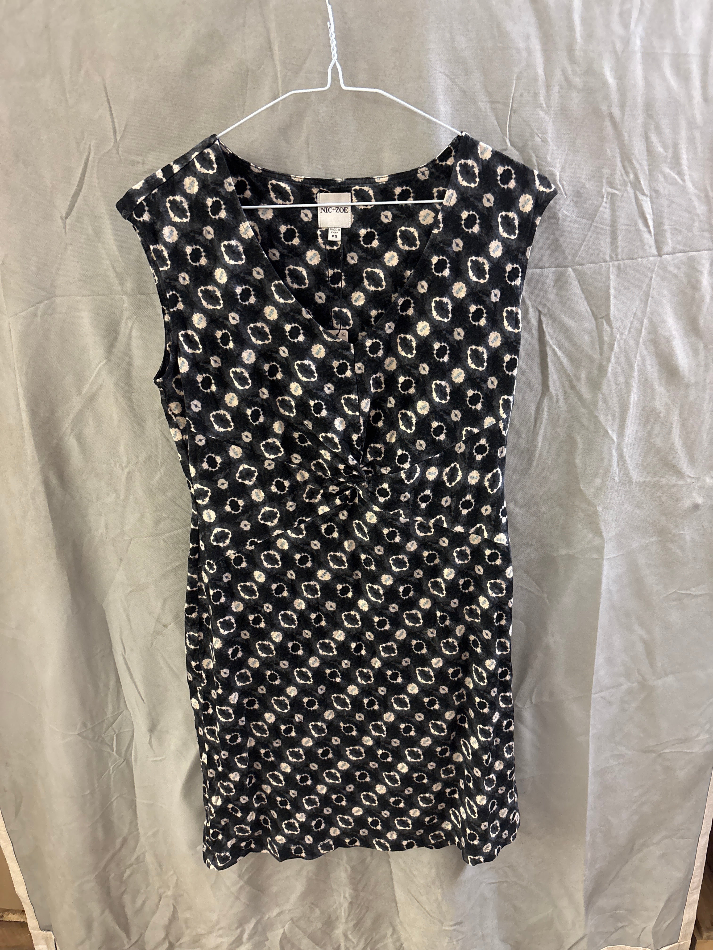Nic and Zoe dress