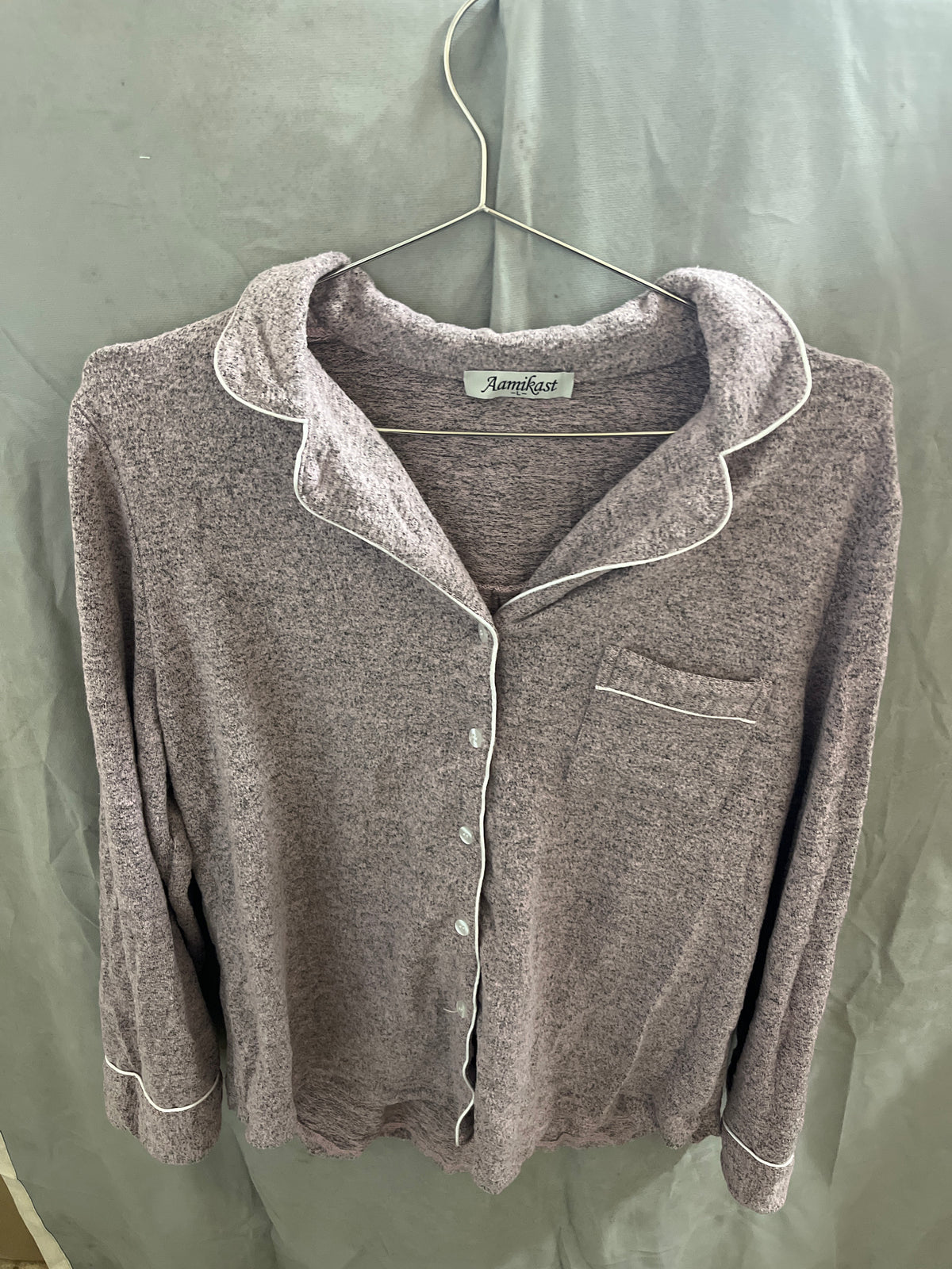 Aamikast pink and grey pajamas
