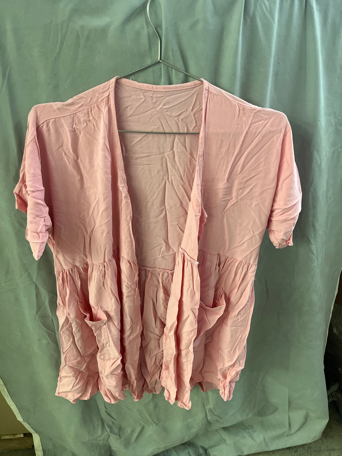 Pink blouse with pockets