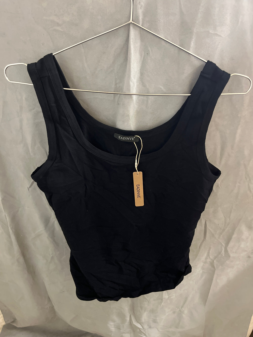 Eadinve black tank top