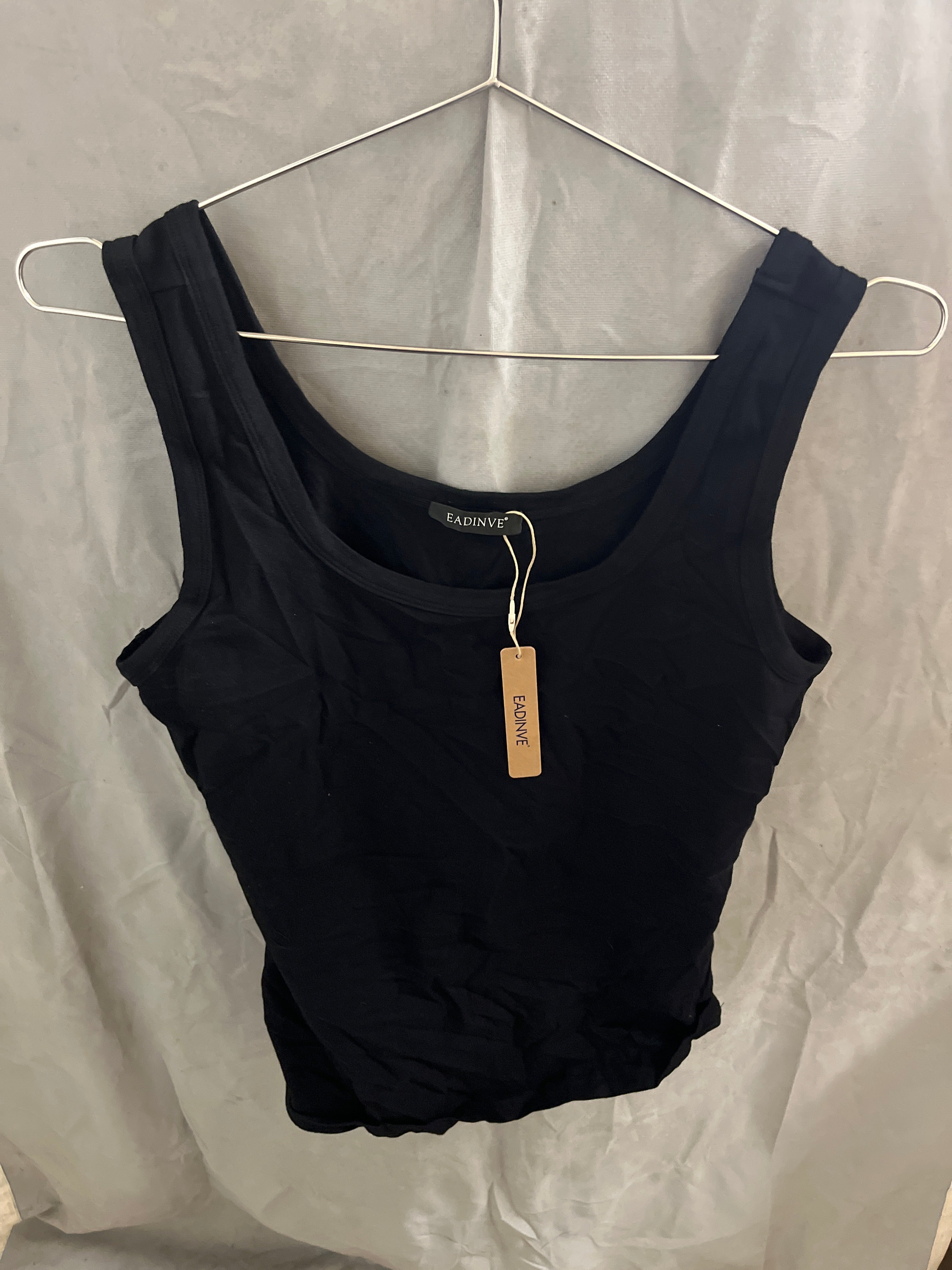 Eadinve black tank top