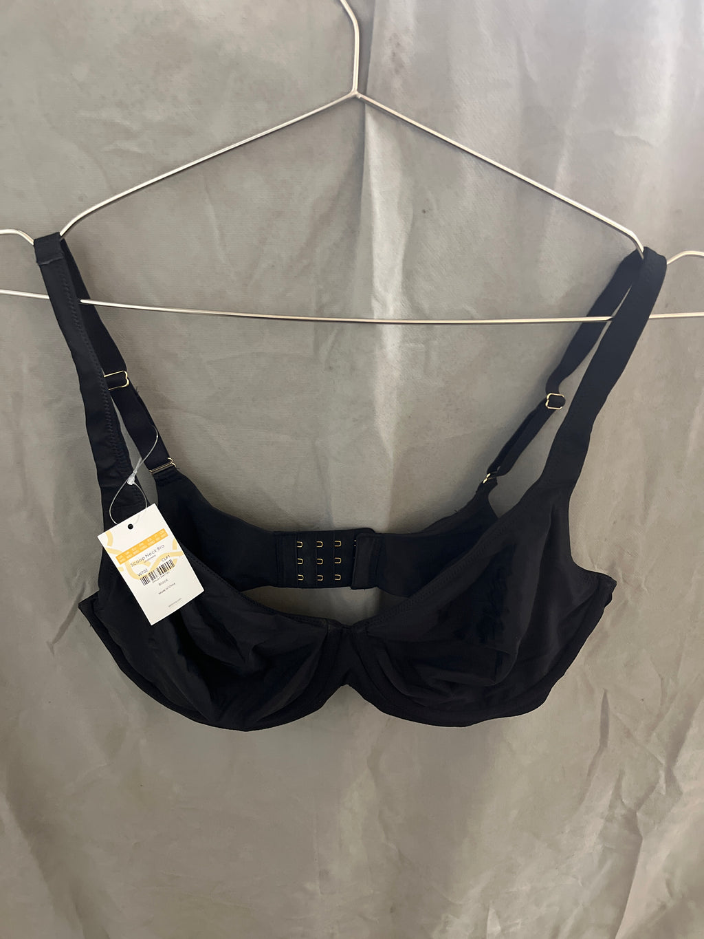 Delimira black scoop neck bra