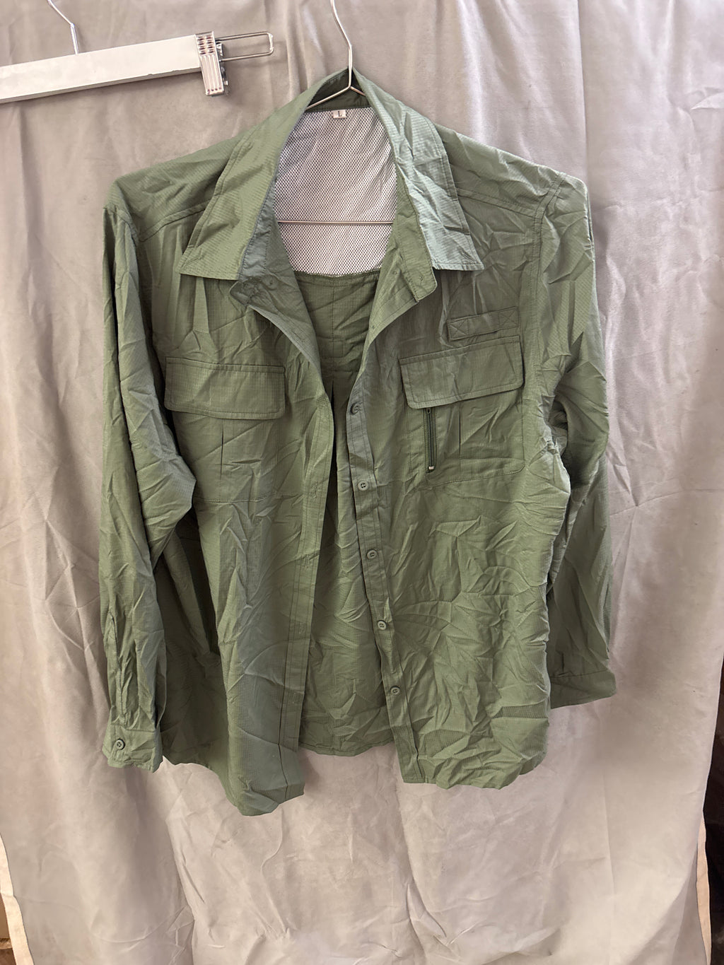 Men’s long sleeve dress shirt