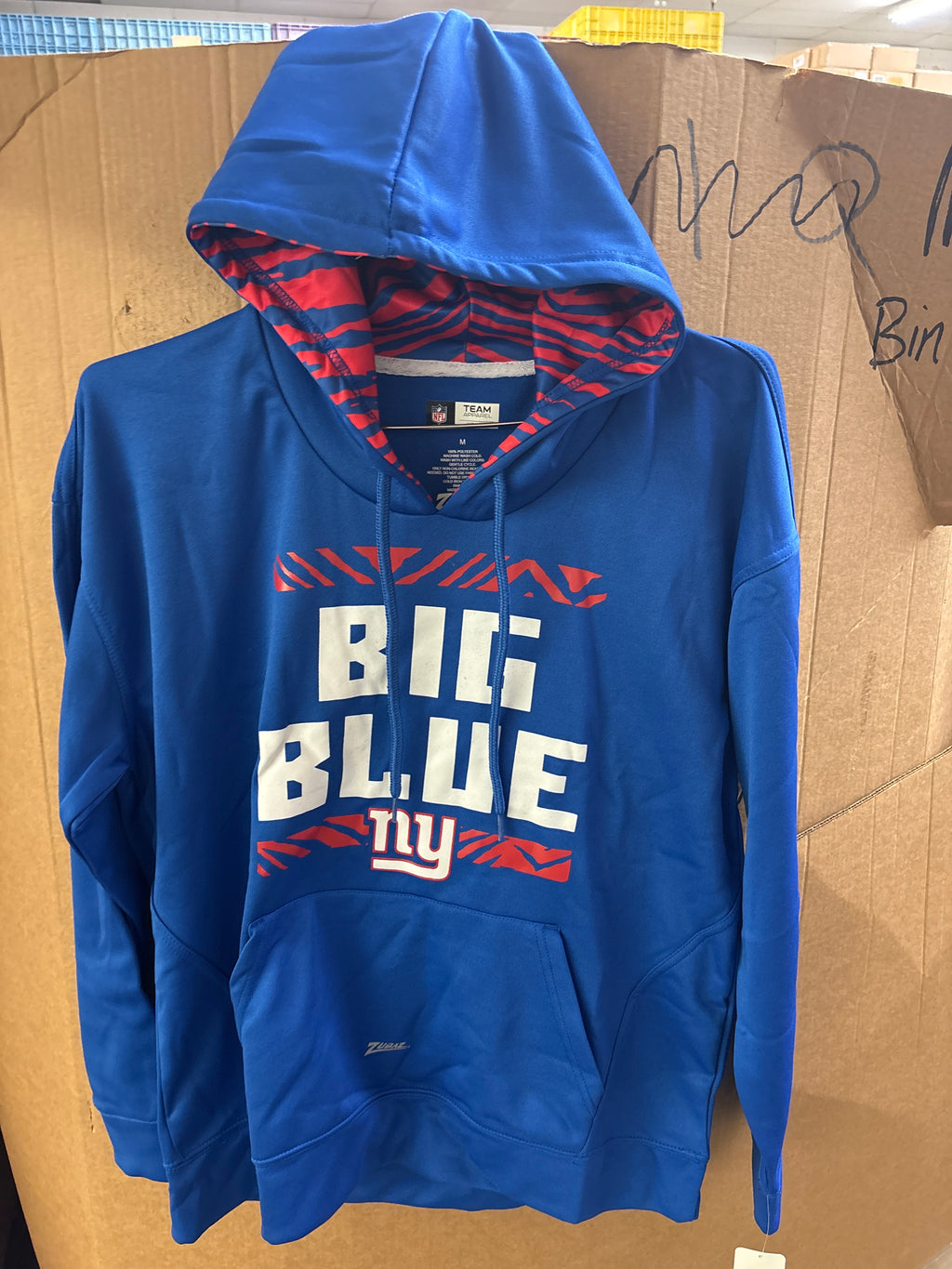 Women’s NY giants hoodie (medium)