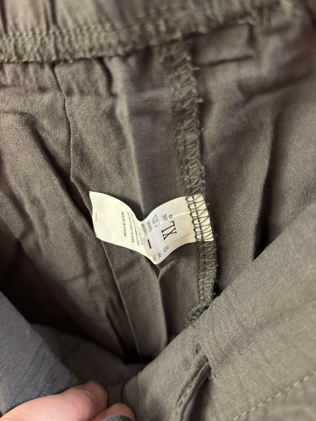 Women’s trousers