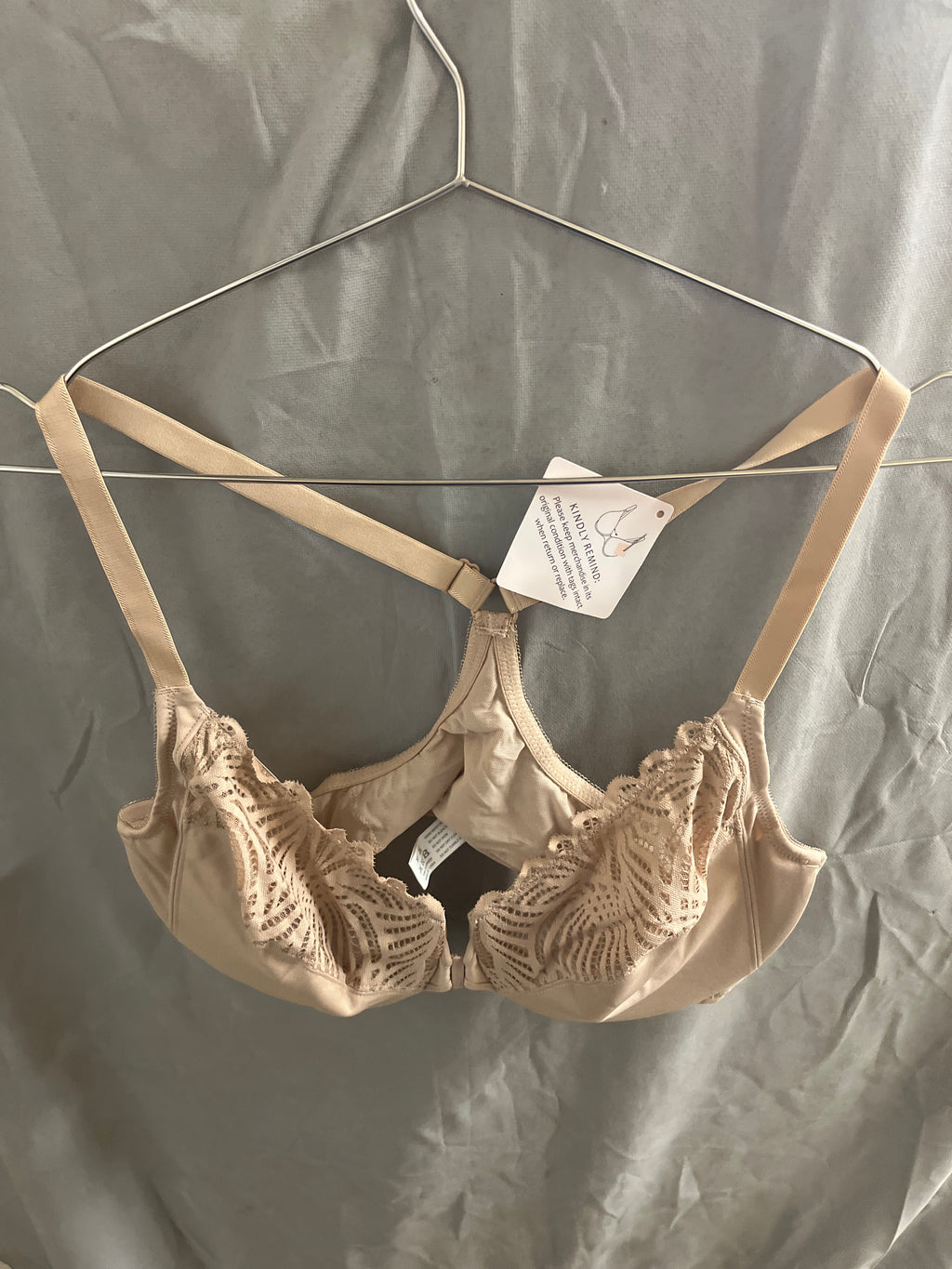 Lemorosy beige lace front bra
