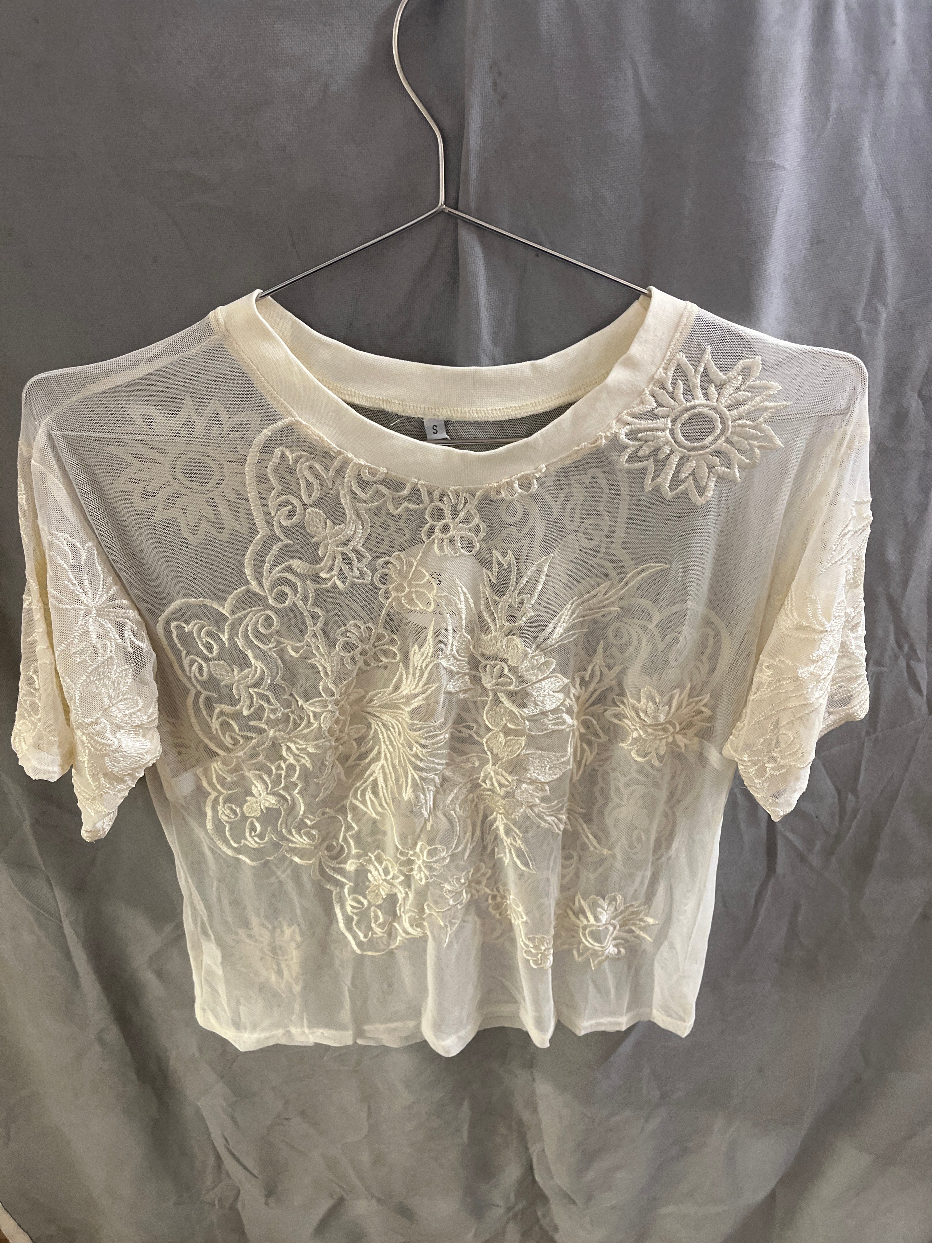 White see-through floral shirt ￼