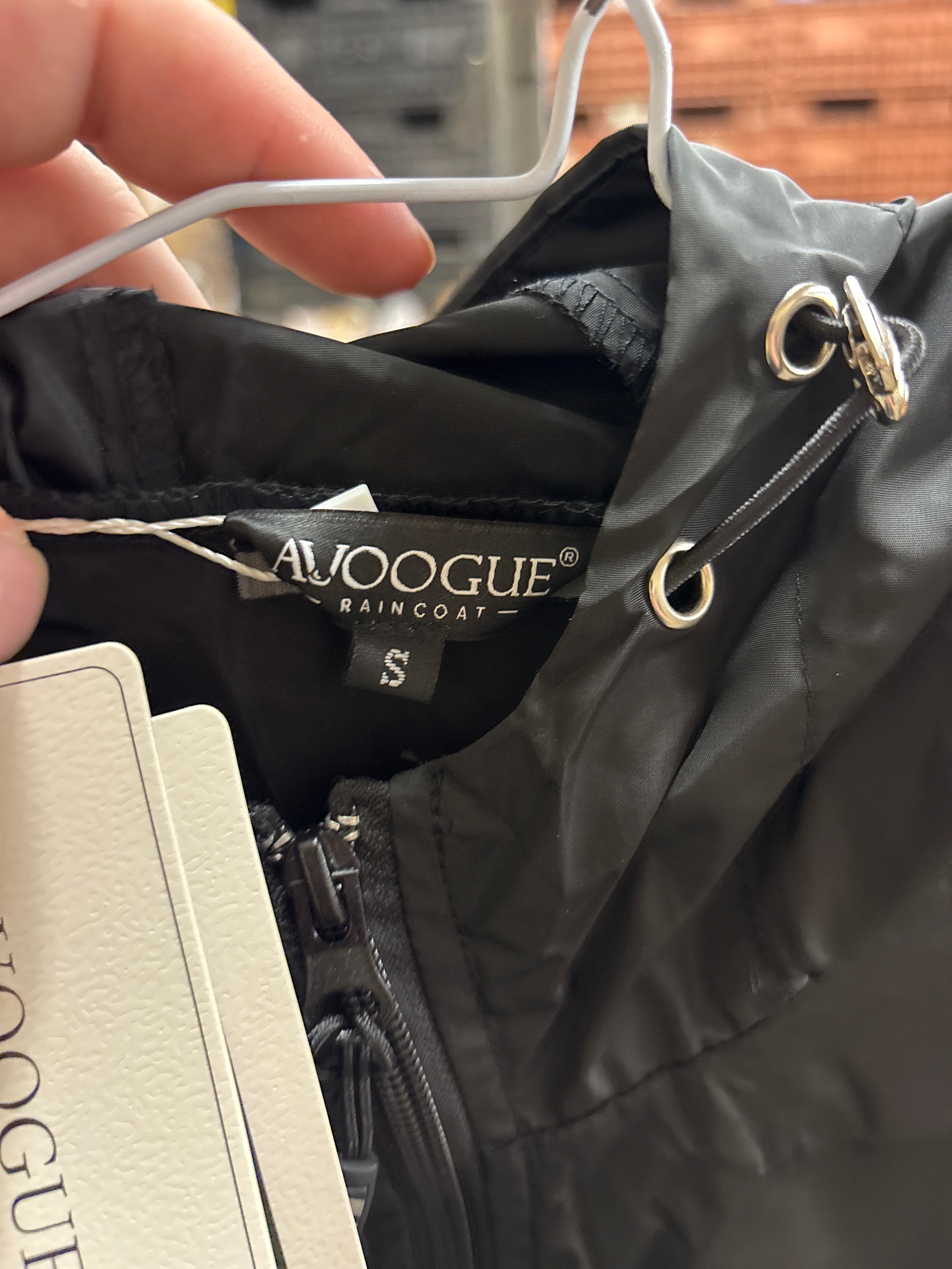 Avoogue raincoat