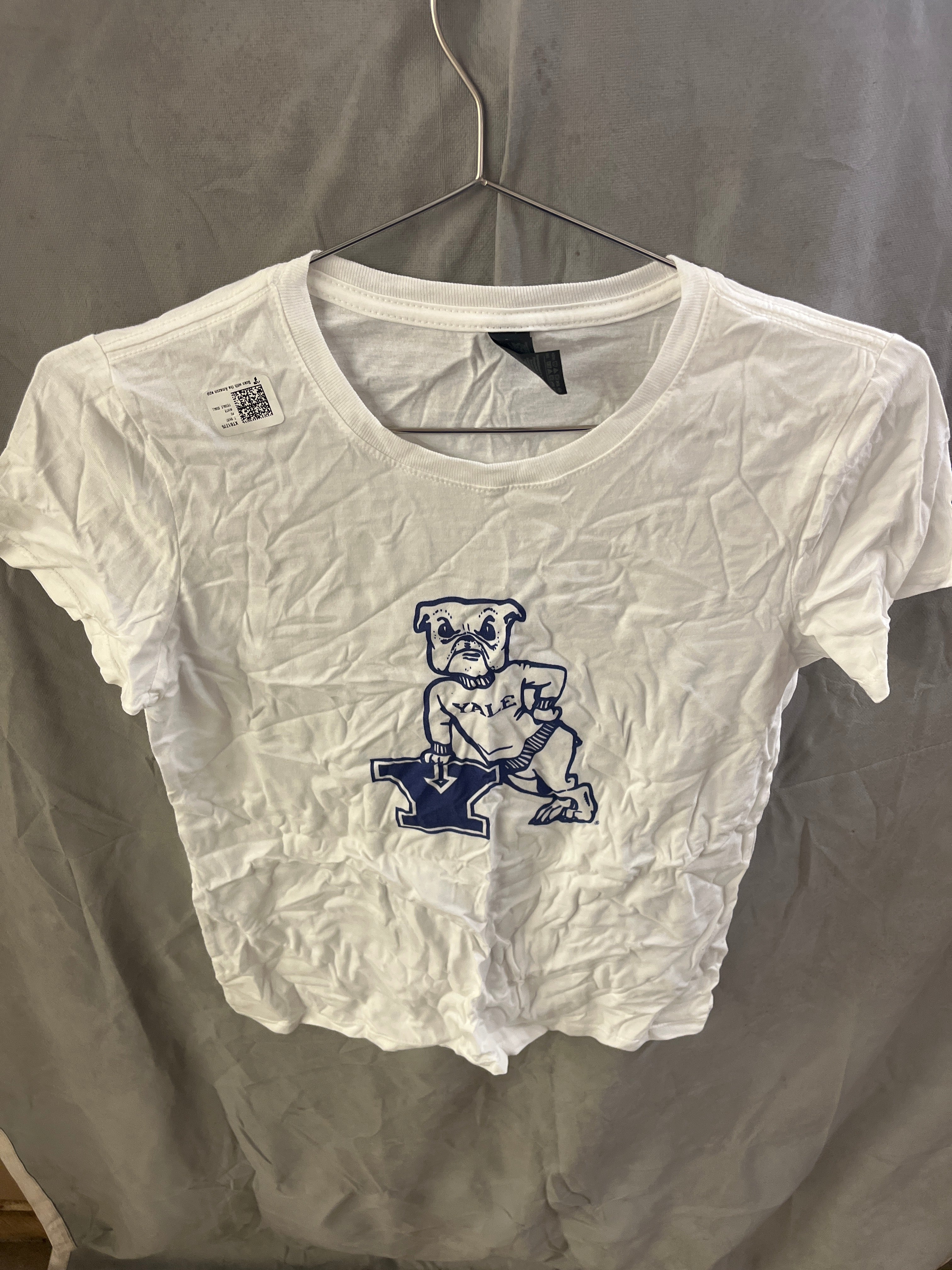 Gildan white Yale Tshirt